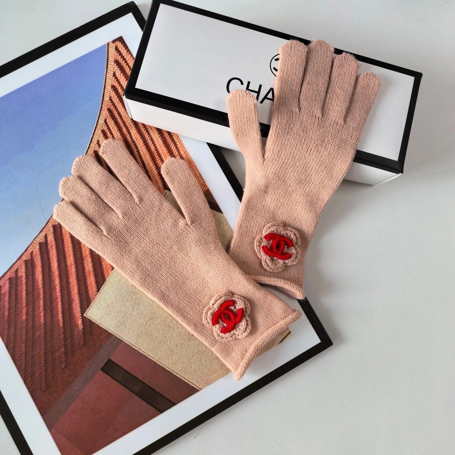 Chanel Gloves Knitting Wool Gloves with Packaging High Quality Fashion Fashion Brand
Camellia Gloves,