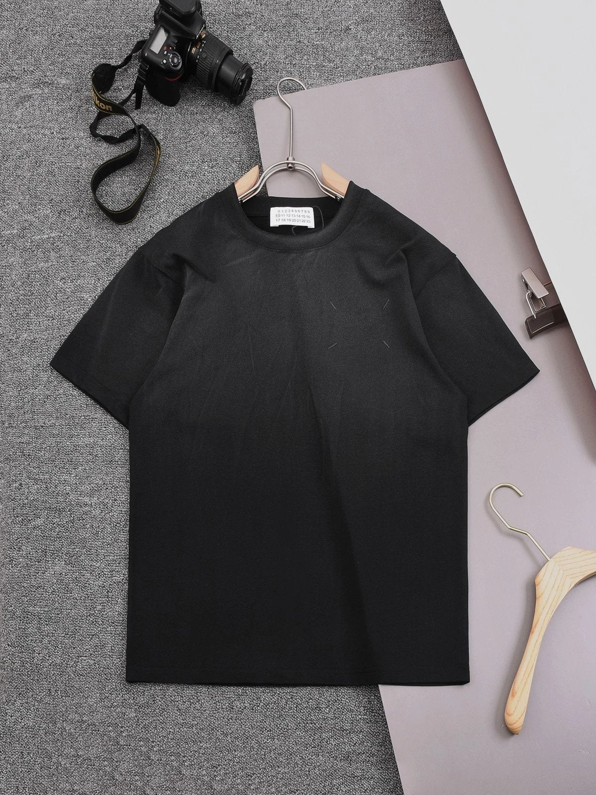 Maison Margiela T-shirt Digital Embroidery Hand-Painted Crew Neck Short Sleeve25ss New Pure Cotton Unisex Style T T-shirt Base Shirt Tee Shirt OS Loose design