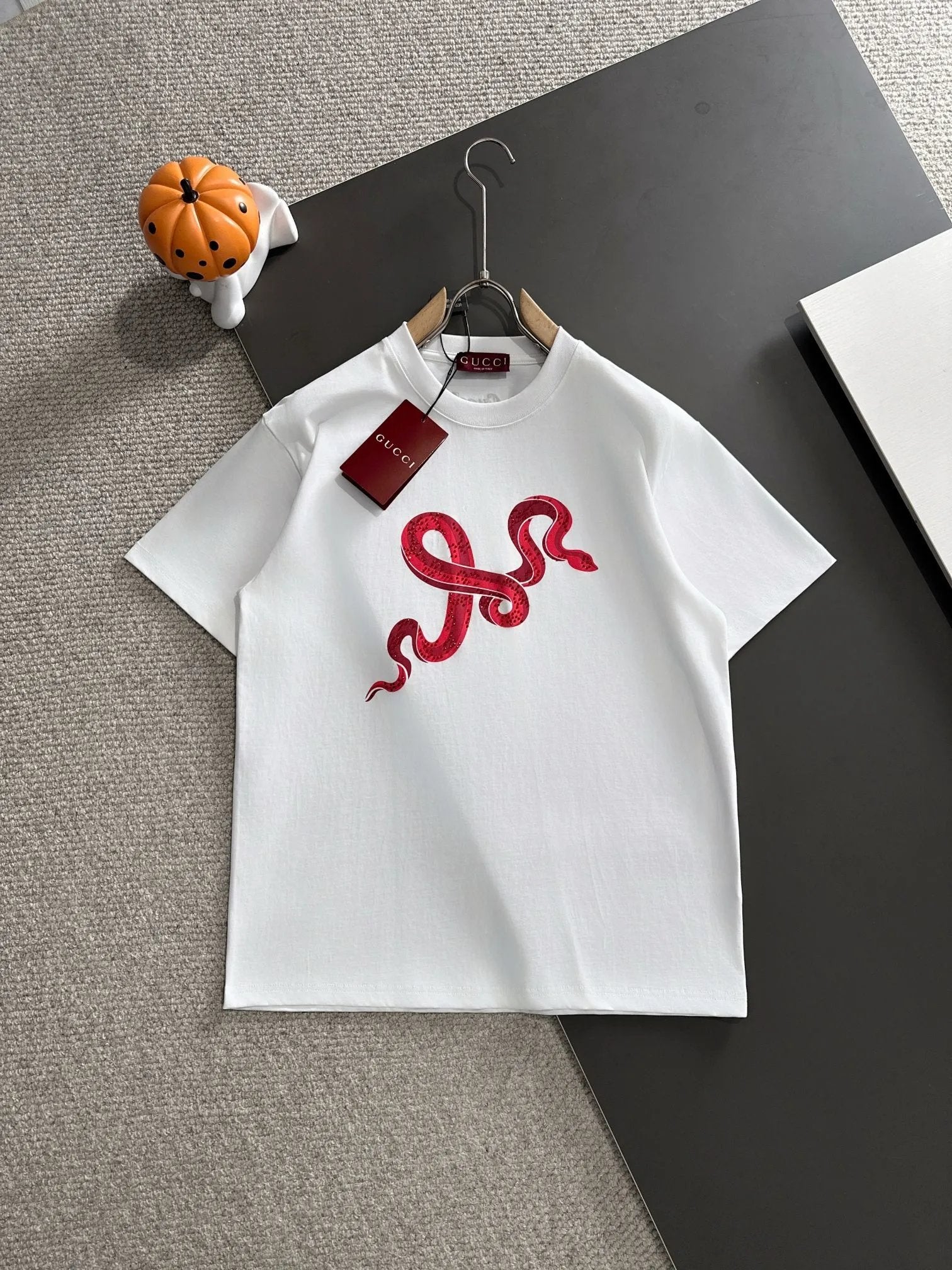 Gucci T-shirt Front Rhinestone Snake Pattern Print logo round Neck Short Sleeve25ss New Pure Cotton Unisex Style T T-shirt OS Loose Fit Base Shirt Top Half Sleeve T-Shirt
