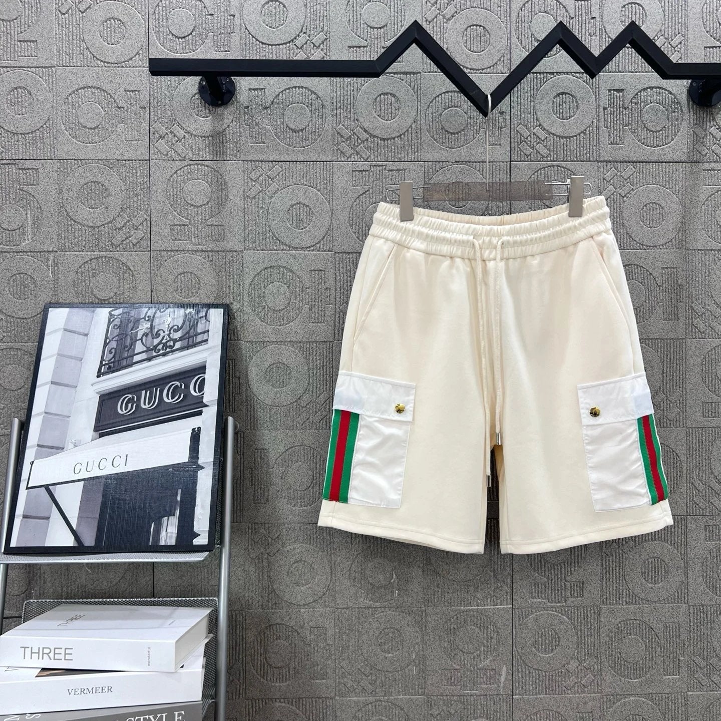 Gucci Shorts Front Pocket Red and Green Ribbon Embroidery logo Five-point Shorts25ss New Drawstring Casual Pants for Men and Women, Summer Style5Two-in-One Casual Sweatpants Pure Cotton Joggers