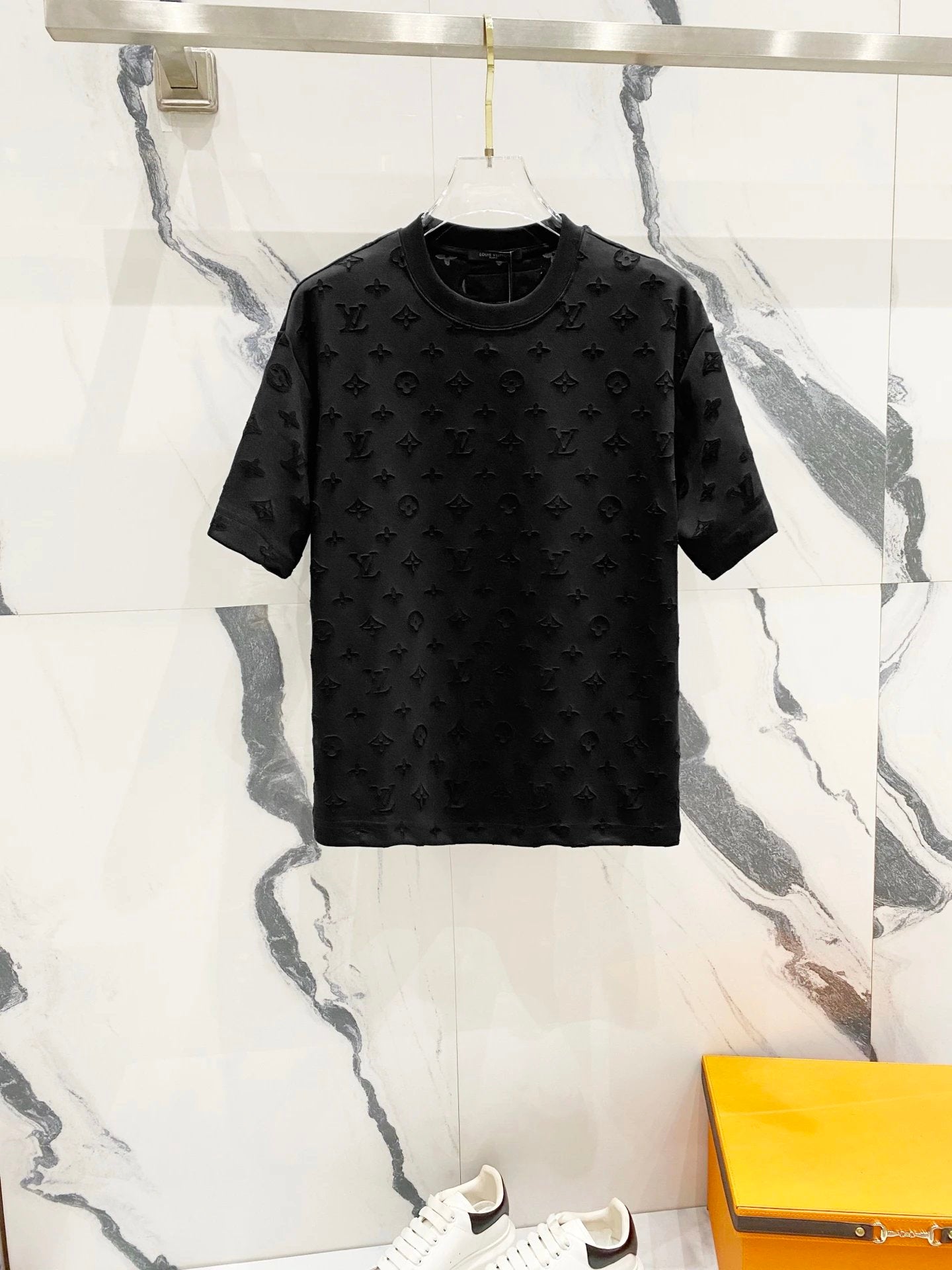Louis Vuitton LV T-shirt Allover Cutout Embroidered Letters logo round Neck Short Sleeve25ss New pure cotton T Unisex T-Shirt OS Loose Fit Base Shirt Top Half Sleeve T-Shirt