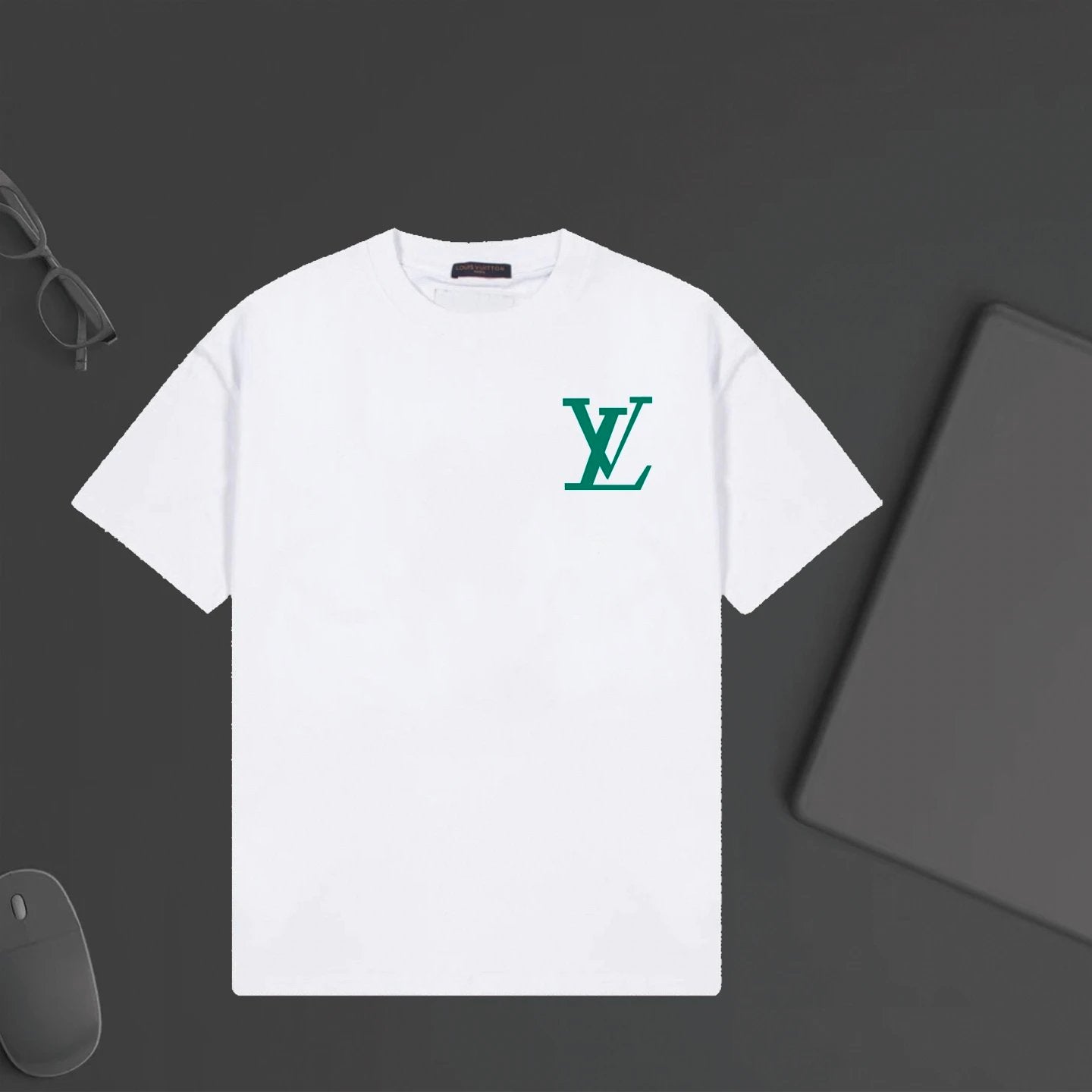 Louis Vuitton LV T-shirt Green Letter Print on the Chest logo round Neck Short Sleeve25ss New Pure Cotton Unisex Style T T-shirt OS Loose Fit Base Shirt Half Sleeve T-Shirt Top Half Sleeve