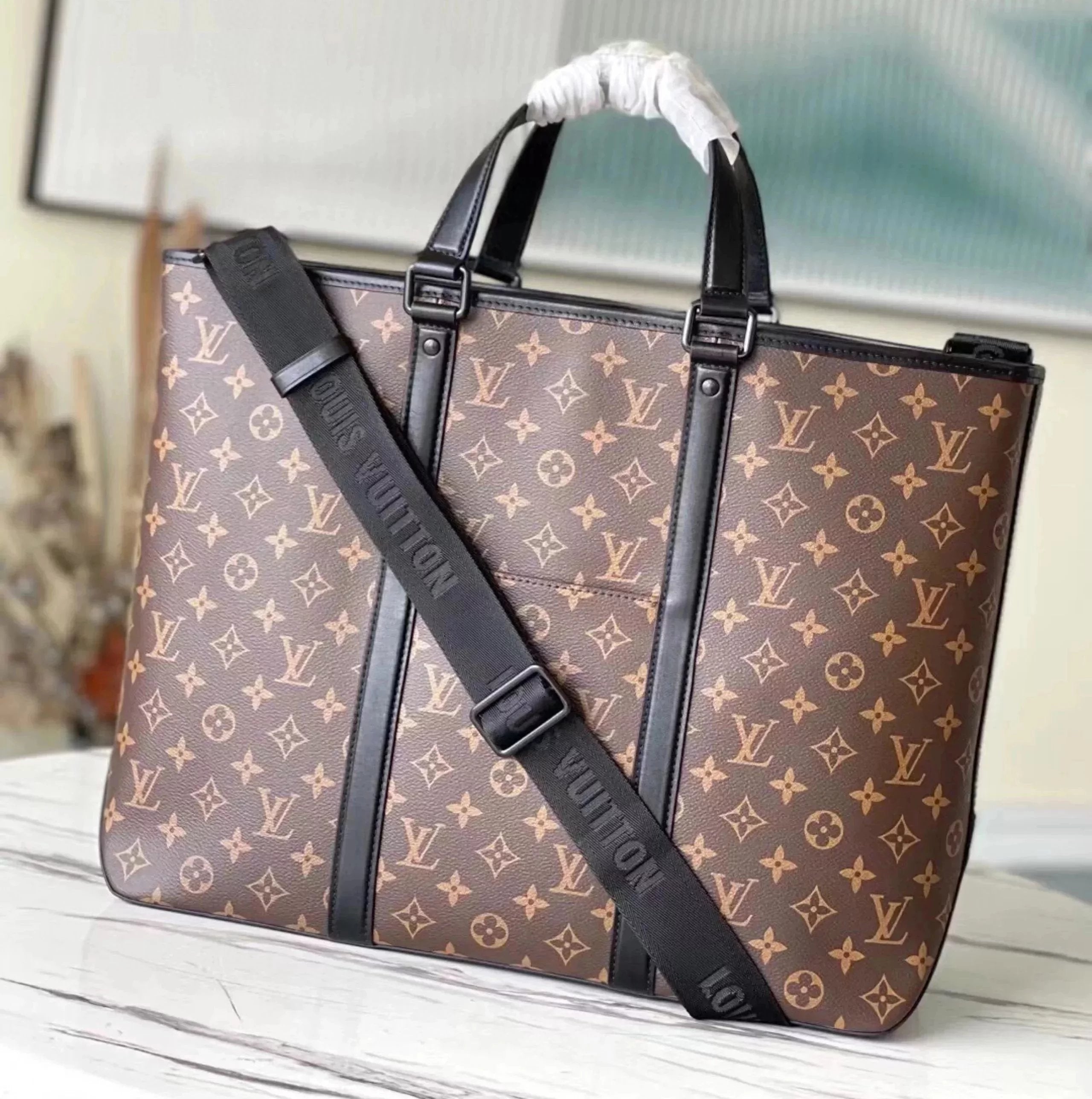 Louis Vuitton LV briefcase Top version **Original Order M45733Week-EndTote Men's Bag Shoulder Messenger Handbag Tote Bag Briefcase Computer Bag Large Business Casual Backpack