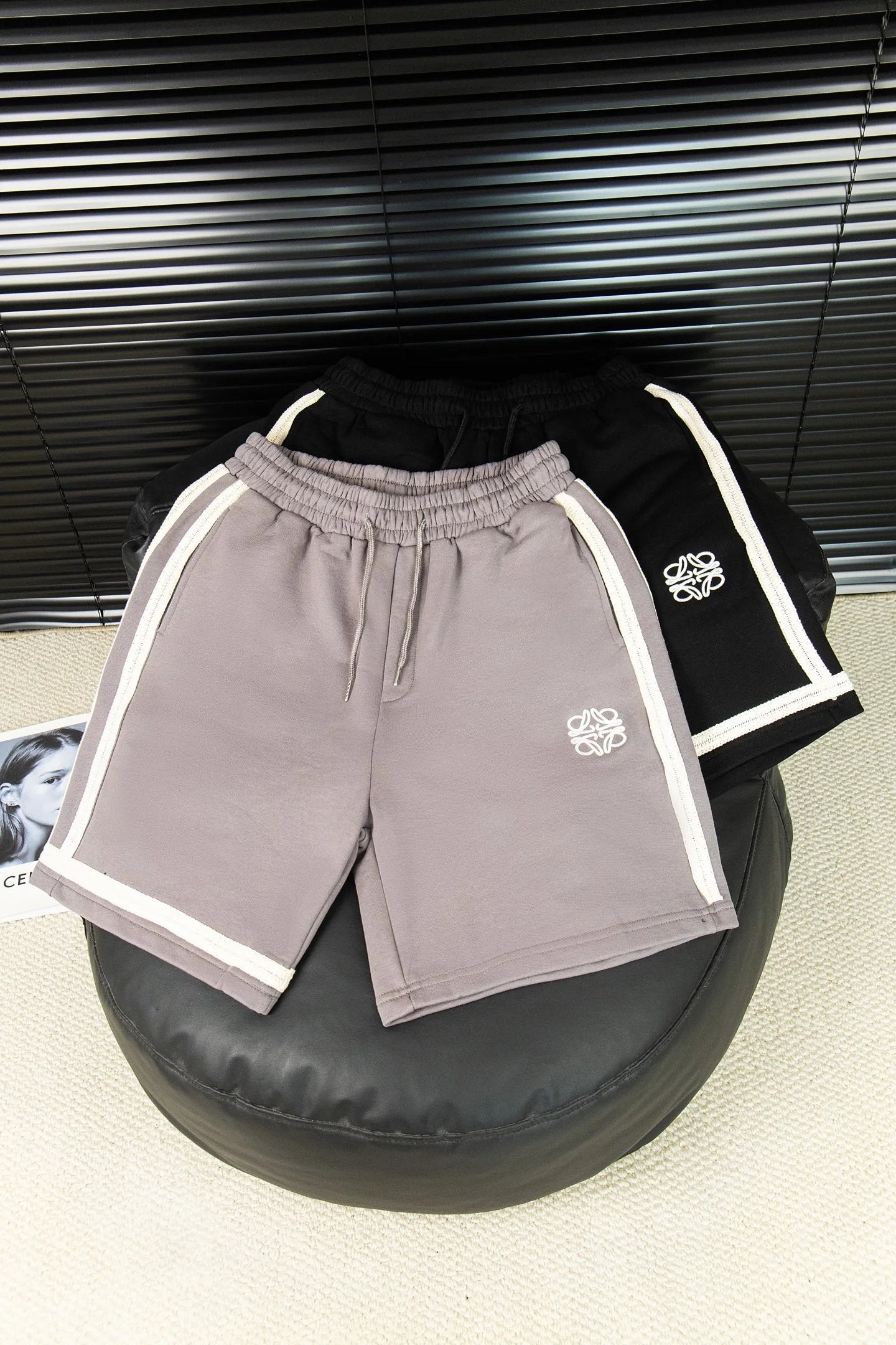 LOEWE Shorts Patchwork Ribbon Embroidery logo Five-point Shorts25ss New Drawstring Casual Summer Pants5Two-in-One Casual Sweatpants for Men and Women, Pure Cotton Joggers