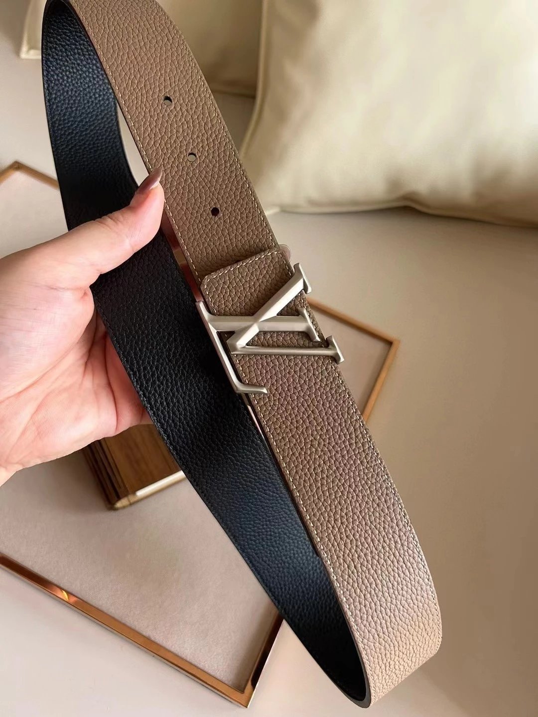 Louis Vuitton LV Belt Top version 【Counter Quality】The Most New Belt4.0cm Men's Belt Metal Buckle Men's Leather Belt with Classic Presbyopic Checkered Belt with Genuine Goods Packaging No Problem in and out of the Counter Versatile Casual Fashion Formal W