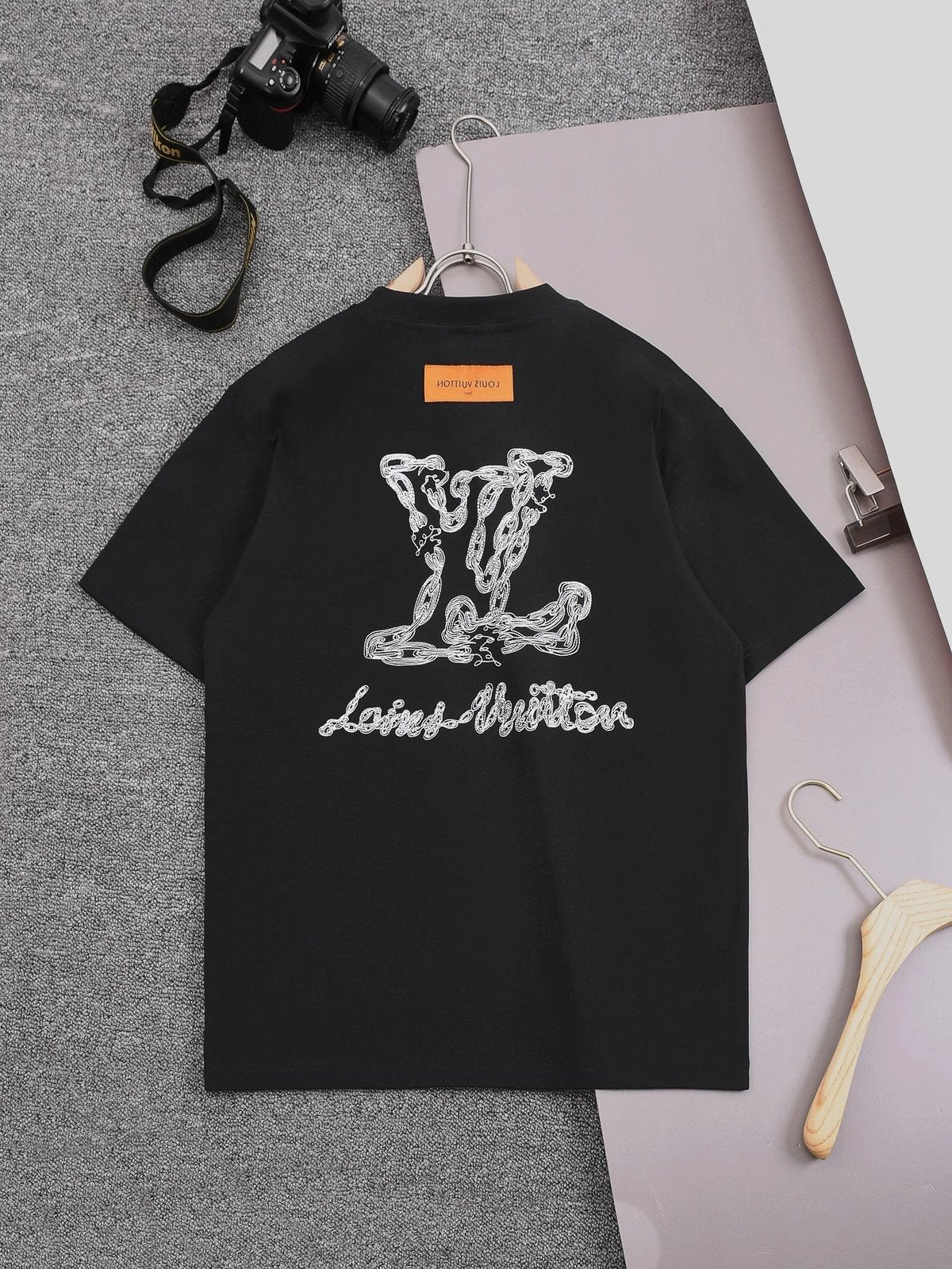 Louis Vuitton LV T-shirt Front and back embroidery logo round Neck Short Sleeve25ss New Pure Cotton Unisex Style T T-shirt Base Shirt Tee Shirt OS Loose design