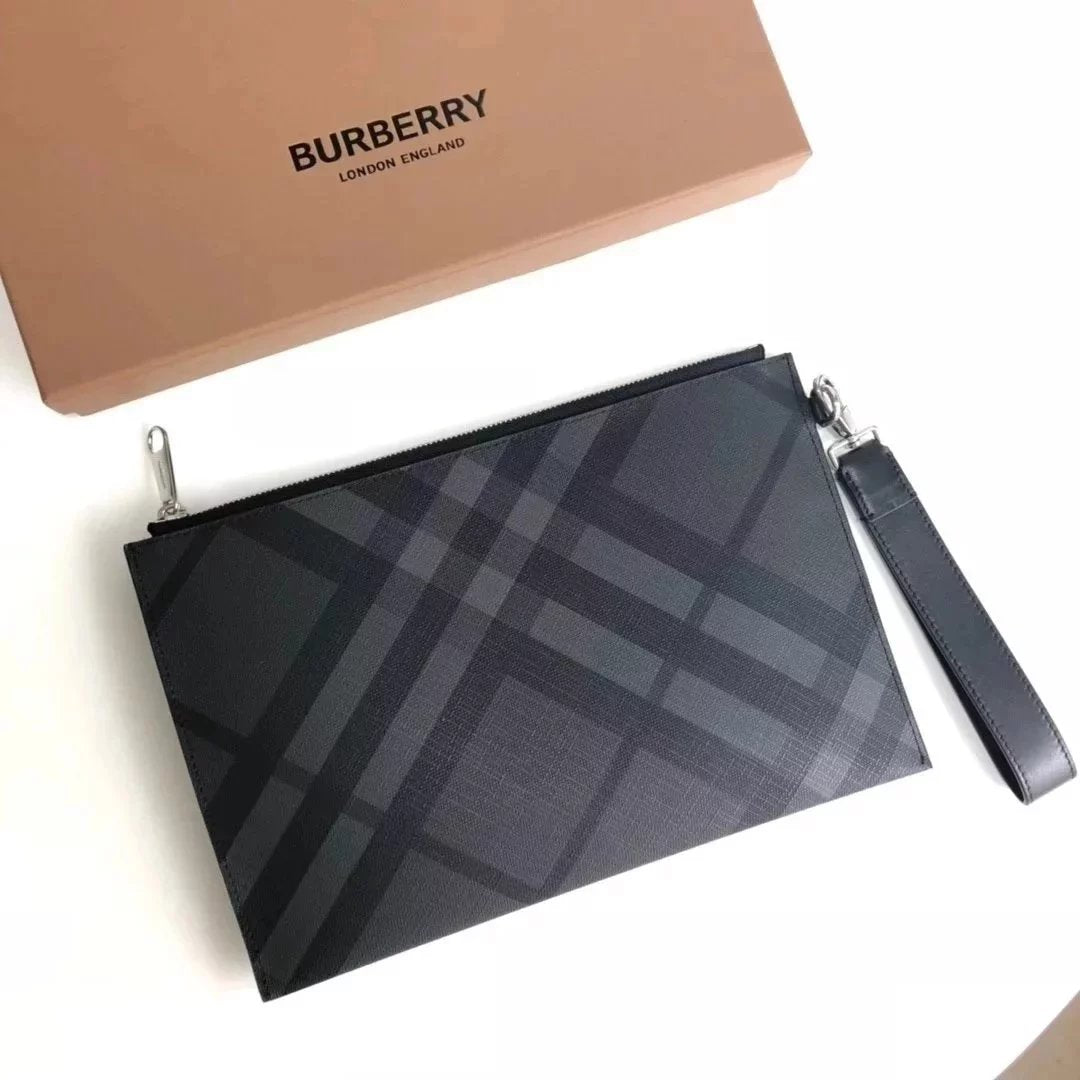 Burberry Men's Bag Top version 【Original Order】New Embossed Plaid Leather Zipper Buggy Bag Men's Clutch Clutch Bag Mobile Phone Bag Men's Bag Genuine Leather Business Clutch