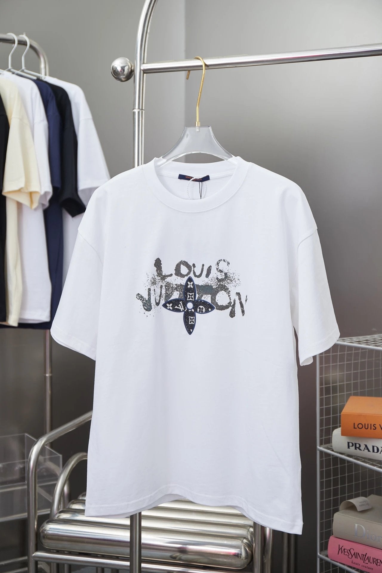 Louis Vuitton LV T-shirt Early Spring New Style Front Letter Print logo round Neck Short Sleeve25ss New Pure Cotton Unisex Style T T-shirt OS Loose Fit Base Shirt Short Sleeve Top T-Shirt