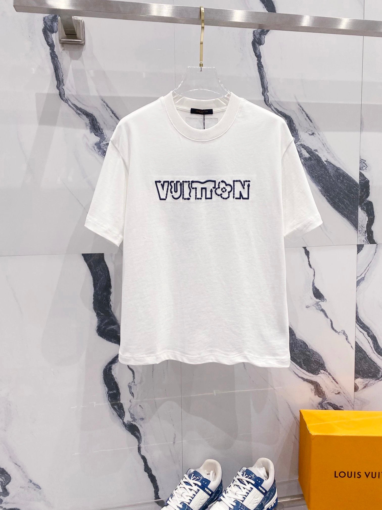 Louis Vuitton LV T-shirt Front and Back Creative Line Letter Embroidery LOGO Logo Crew Neck Short Sleeve Pure Cotton Unisex T T-shirt OS Loose Fit Casual T-Shirt