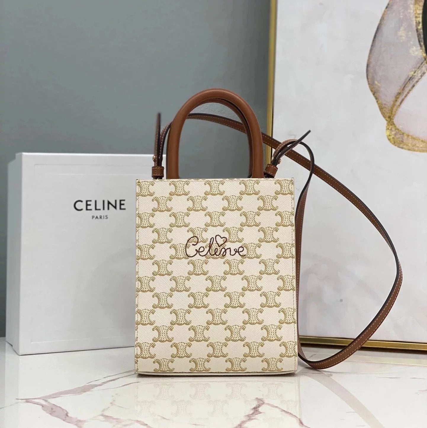 Celine women's bag Top version 【Level Surrogate Shopping】New TriompheMiniTote Tote Arc De Triomphe cabas Presbyopic Tote Vertical Mini Phone Bag Medium Presbyopic Portable Shopping Bag Shoulder Bag Messenger Bag Selin Women's Bag Men's Bag191542194372