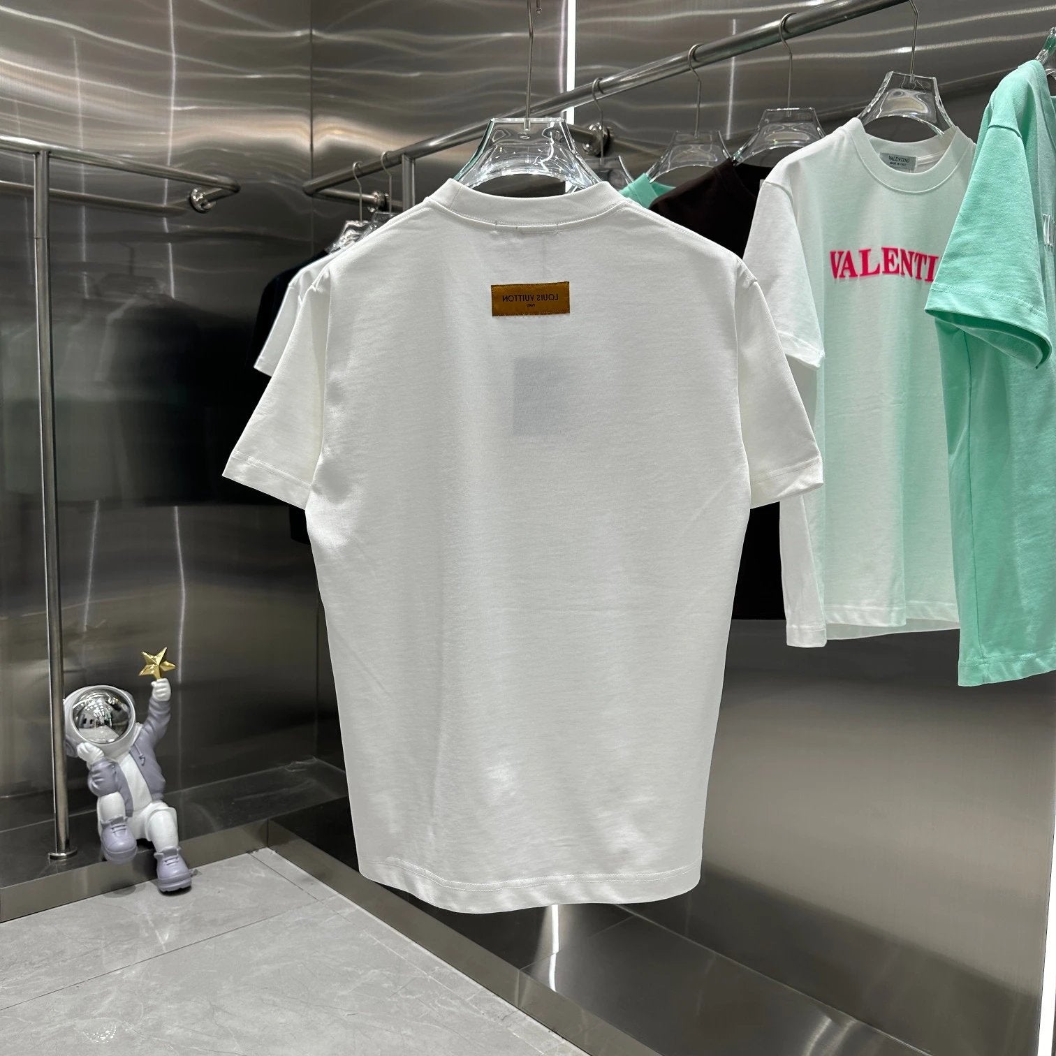 Louis Vuitton LV T-shirt Chest Letter Embroidery logo round Neck Short Sleeve25ss New Pure Cotton Unisex Style T T-shirt OS Loose Fit Base Shirt Top Half Sleeve T-Shirt