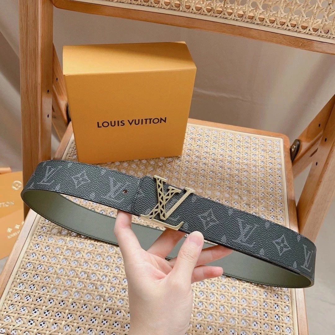 Louis Vuitton LV Belt Top version 【Counter Quality】The Most New Belt4.0cm Men's Belt Metal Buckle Men's Leather Belt with Classic Presbyopic Checkerboard Plaid Belt Drill Buckle with Genuine Goods Packaging No Problem in and out of the Counter Versatile C
