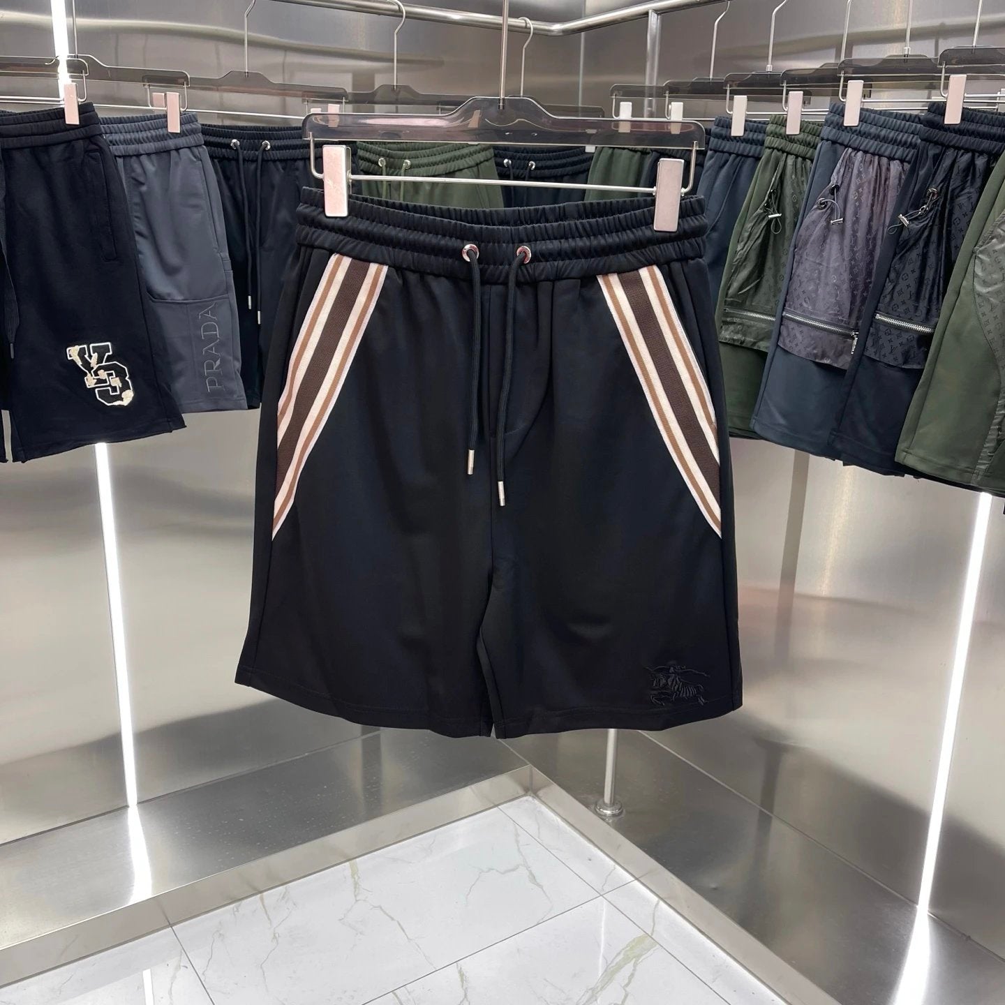 Burberry Shorts Side Parallel Bars logo Five-point Shorts25ss New Drawstring Casual Pants for Men and Women, Summer Style5Two-in-One Casual Sweatpants Pure Cotton Joggers