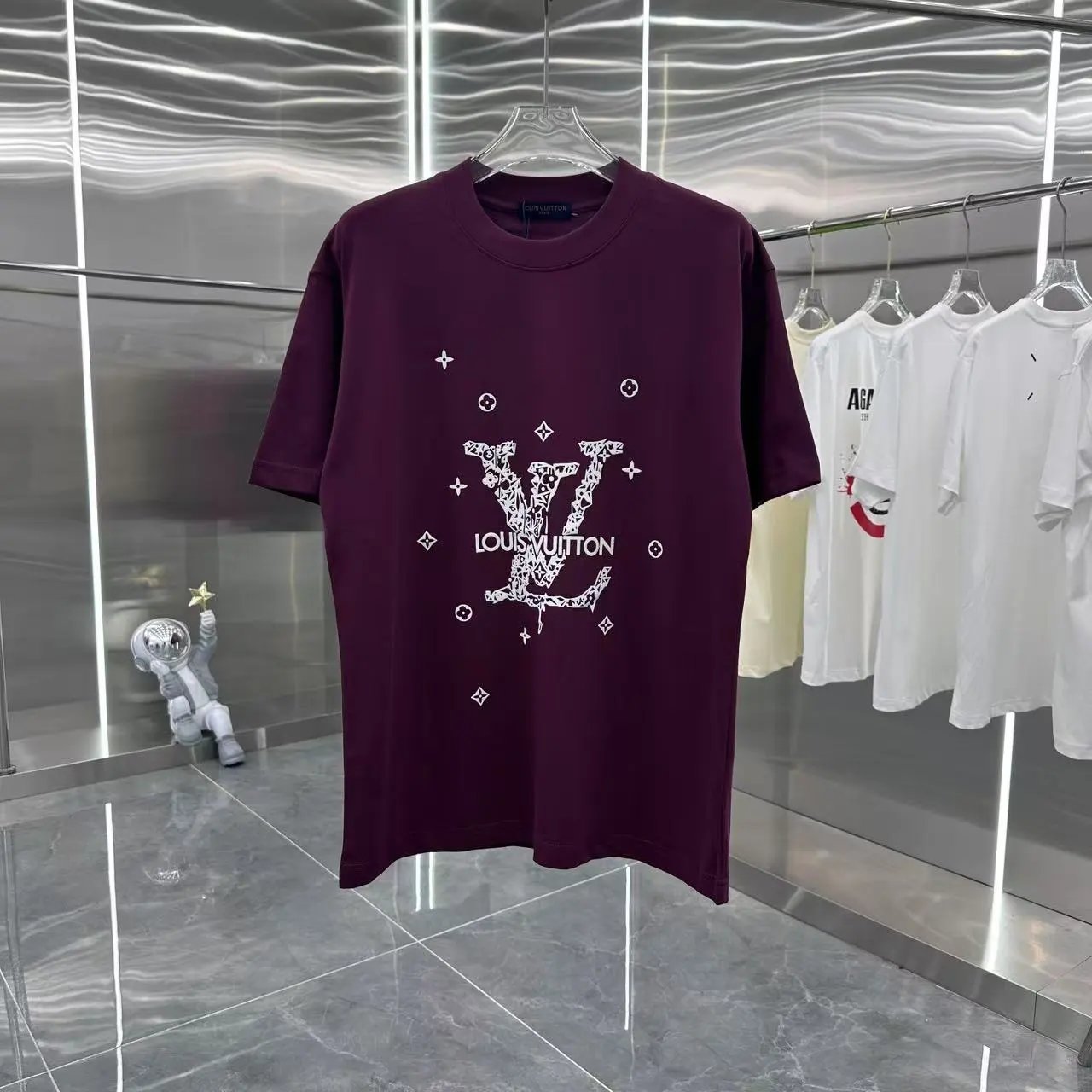 Louis Vuitton LV T-shirt Large Letter Embroidered Print on the Chest logo round Neck Short Sleeve25ss New pure cotton T Unisex T-Shirt OS Drop Shoulder Loose Fit Base Shirt Top T-Shirt Short Sleeve