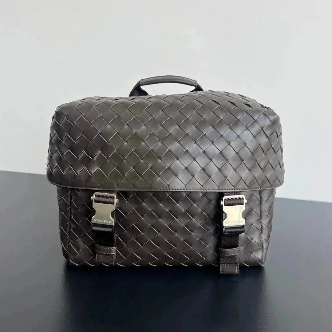 Bottega Veneta Men's Bag Top version 【Highest Version Original Leather】24New Postino Men Messenger Bag Super Capacity Men's Messenger Bag Charm Men's Essential Item Men's Weaving Handbag Men's Weaving Shoulder Bag Commuter Bag Woven Briefcase Men's Bag Wo