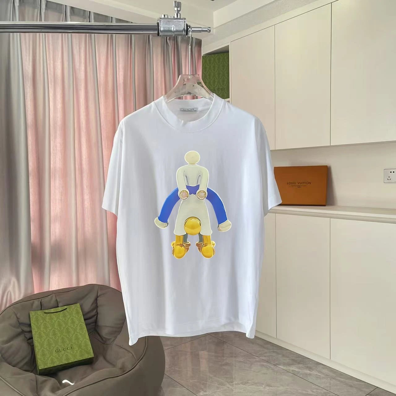 LOEWE T-shirt Cartoon Pattern Print on the Chest logo round Neck Short Sleeve25ss New pure cotton T Unisex T-Shirt OS Drop Shoulder Loose Fit Base Shirt Top T-Shirt Short Sleeve
