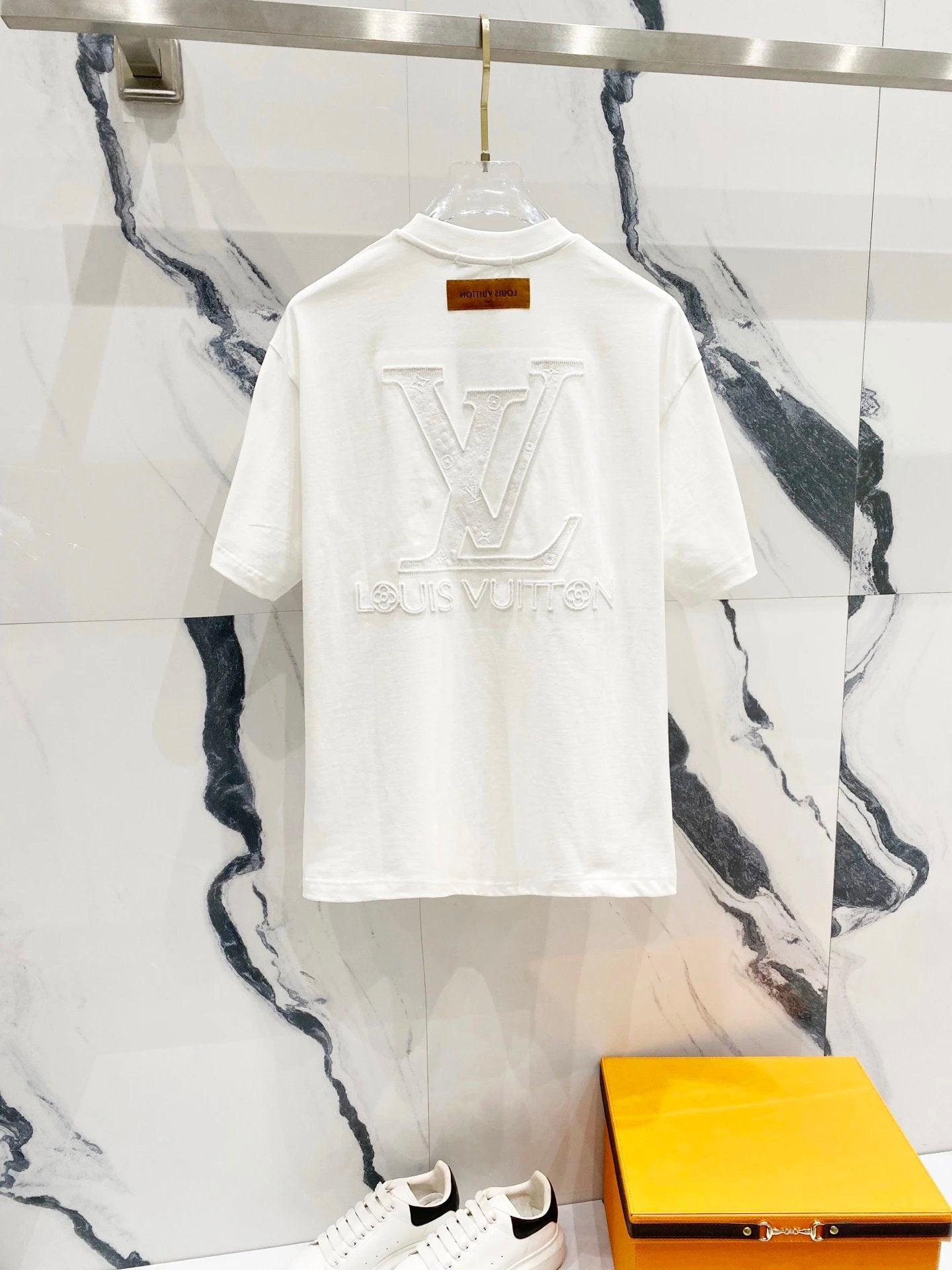 Louis Vuitton LV T-shirt Front and Back Letter Embroidery logo round Neck Short Sleeve25ss New Pure Cotton Unisex Style T T-shirt OS Loose Fit Base Shirt Half Sleeve T-Shirt Top Half Sleeve