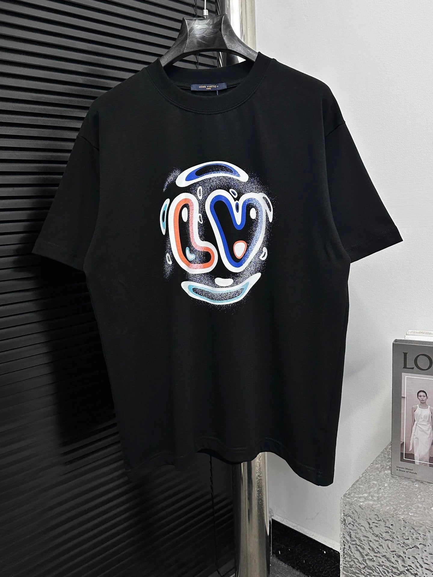 Louis Vuitton LV T-shirt Hand-painted Letter Print on the Chest logo round Neck Short Sleeve25ss New Pure Cotton Unisex Style T T-shirt OS Loose Fit Base Shirt Half Sleeve T-Shirt Top Half Sleeve