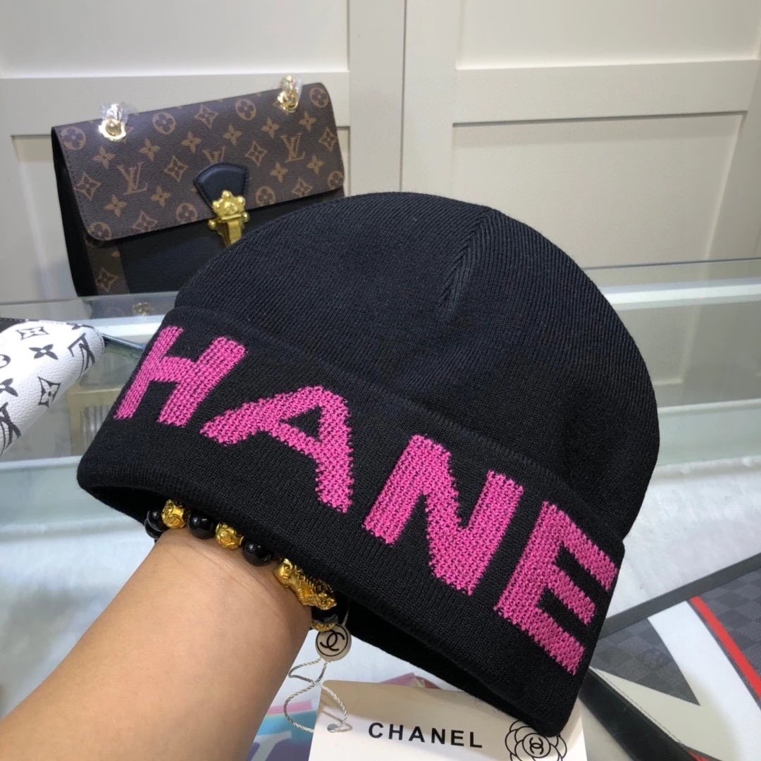 Chanel Hat Fashion Hat Double Cashmere Wool Knitted Hat Quality Bar,Autumn and Winter Big Logo The Match Is Really Perfect,The Design Style Is Even Higher!
