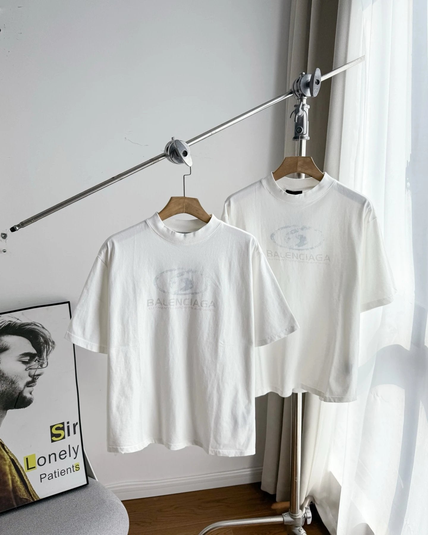 Balenciaga T-shirt Chest with Fuzzy Letter Print logo round Neck Short Sleeve25ss New Pure Cotton Unisex Style T T-shirt OS Loose Fit Base Shirt Half Sleeve T-Shirt Top Half Sleeve