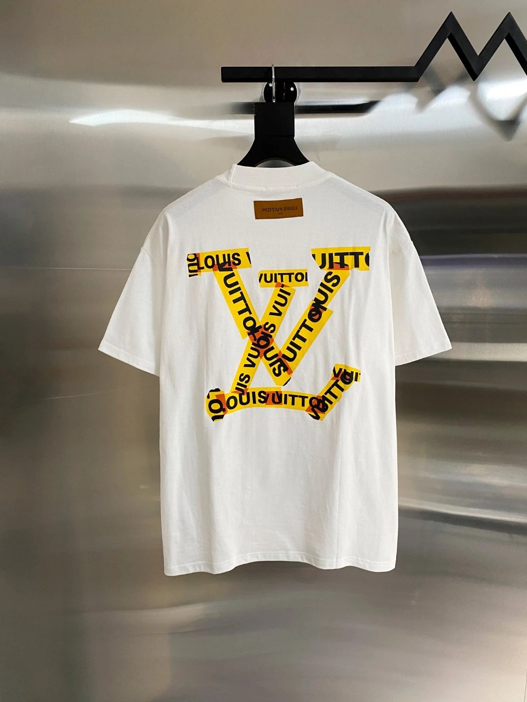 Louis Vuitton LV T-shirt Back Tape Letter Print logo round Neck Short Sleeve25ss New pure cotton T Unisex T-Shirt OS Drop Shoulder Loose Fit Base Shirt Top T-Shirt Short Sleeve