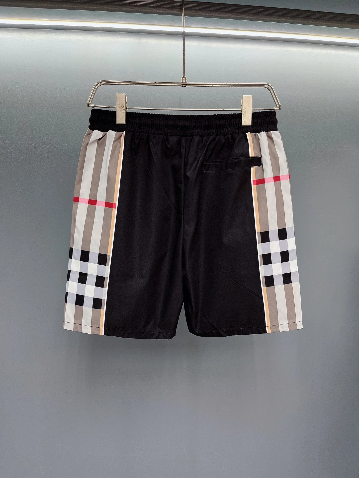 Burberry Shorts Two-sided Plaid Print logo Beach Shorts25ss New Arrival Five-Point Pants Casual Trendy Brand os Loose Quick-Dry Unisex Large Shorts5Pants