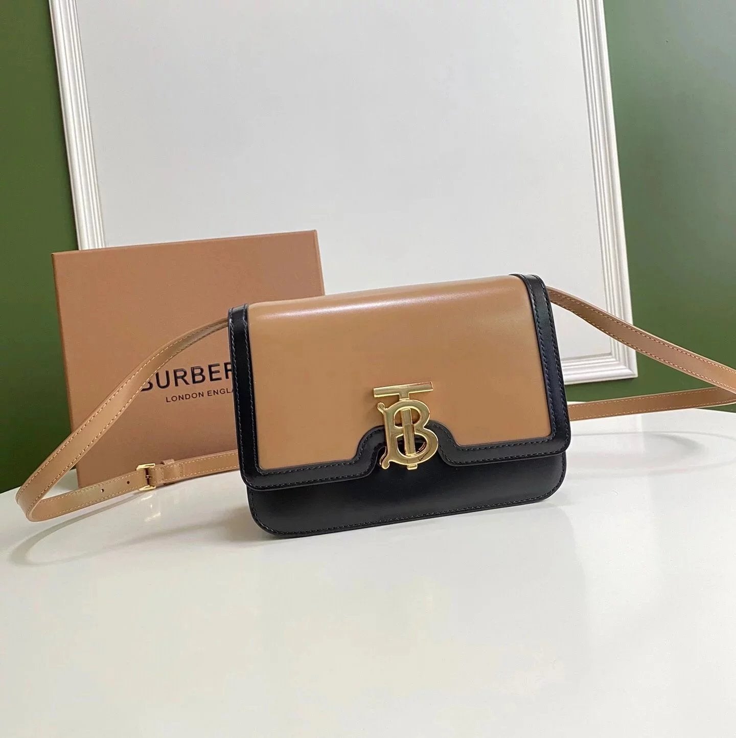 Burberry Women's Bag Top version 【Surrogate Shopping Edition】New TBBag Twist Lock Bag Square Bag Women's Cow Leather Bag Crossbody Bag Box Camera Bag Stewardess Bag