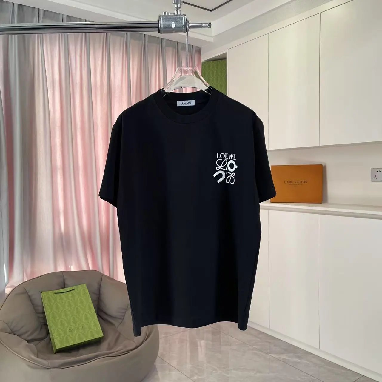 LOEWE T-shirt Unique Letter Print on Chest logo round Neck Short Sleeve25ss New pure cotton T Unisex T-Shirt OS Loose Fit Base Shirt Top Half Sleeve T-Shirt