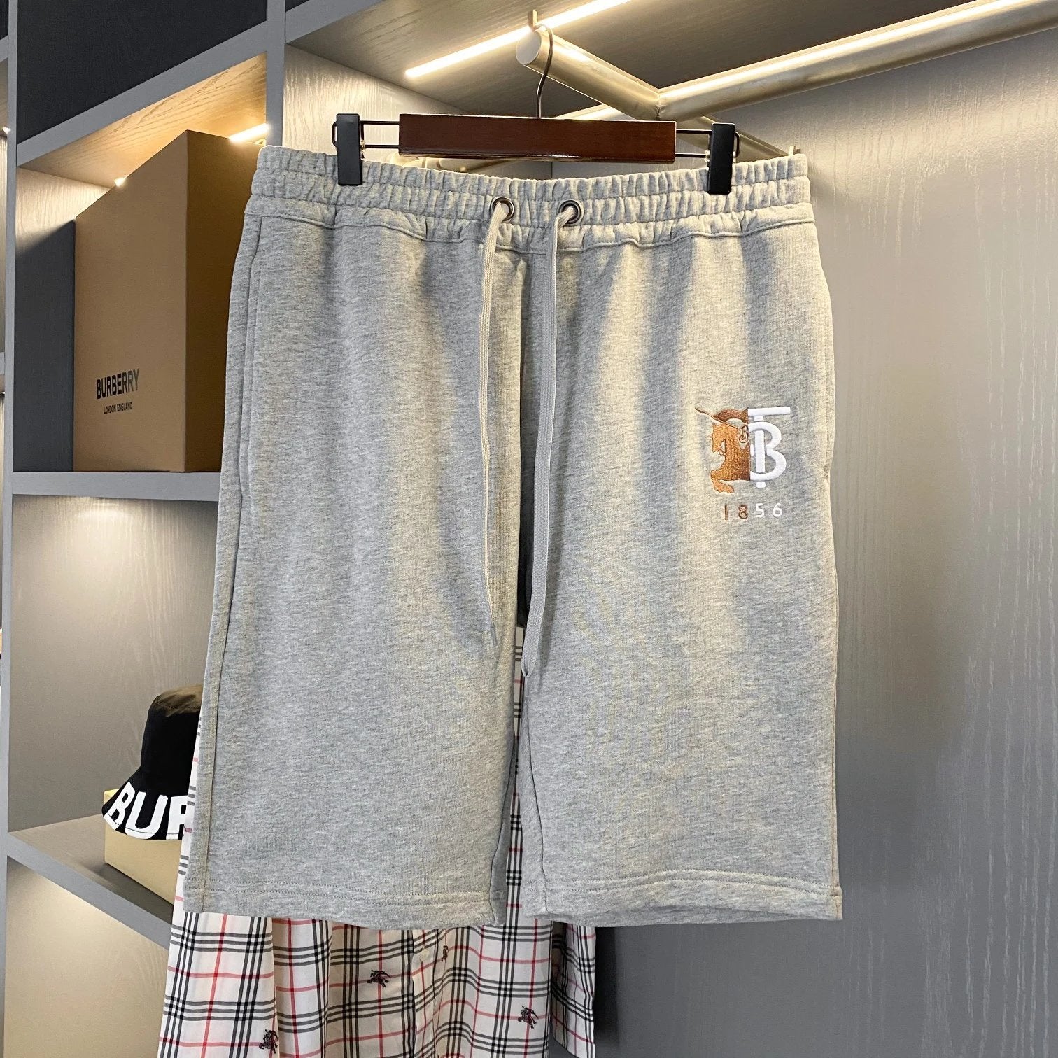 Burberry Shorts TB Plaid Embroidery logo Five-point Shorts25ss New Drawstring Casual Summer Pants5Two-in-One Casual Sweatpants for Men and Women, Pure Cotton Joggers