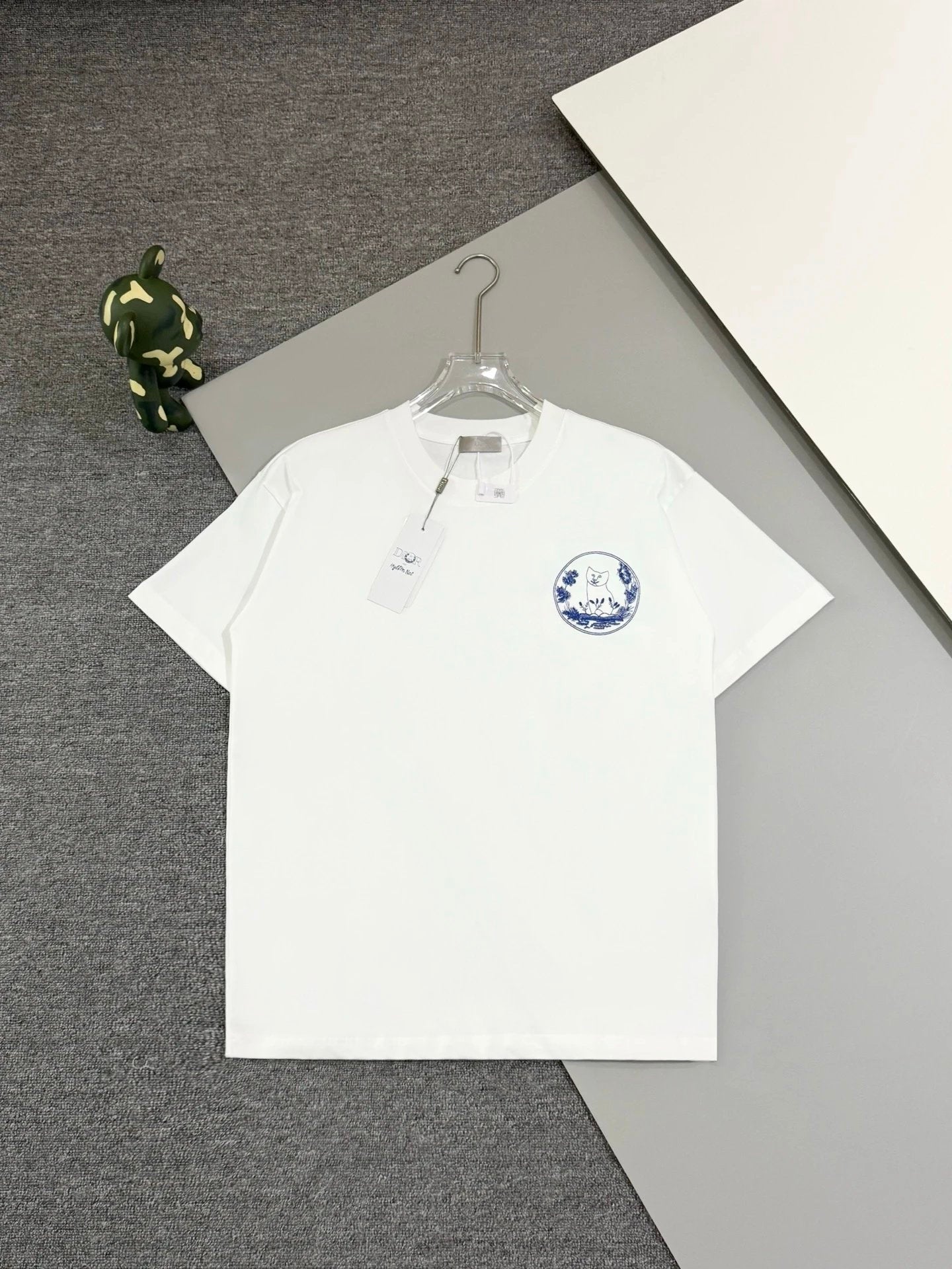 Dior T-shirt Front and back cat embroidery logo round Neck Short Sleeve25ss New Pure Cotton Unisex Style T Casual T-Shirt Base Layer Shirt OS Loose Fit Half Sleeve Top Plus Size