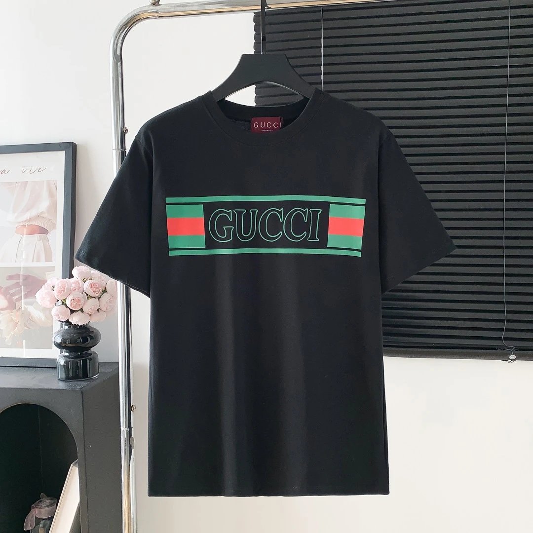 Gucci T-shirt Front Chest Block Logo Logo Crew Neck Short Sleeve25ss New pure cotton T Unisex T-Shirt OS Loose Fit Base Shirt Top Half Sleeve T-Shirt