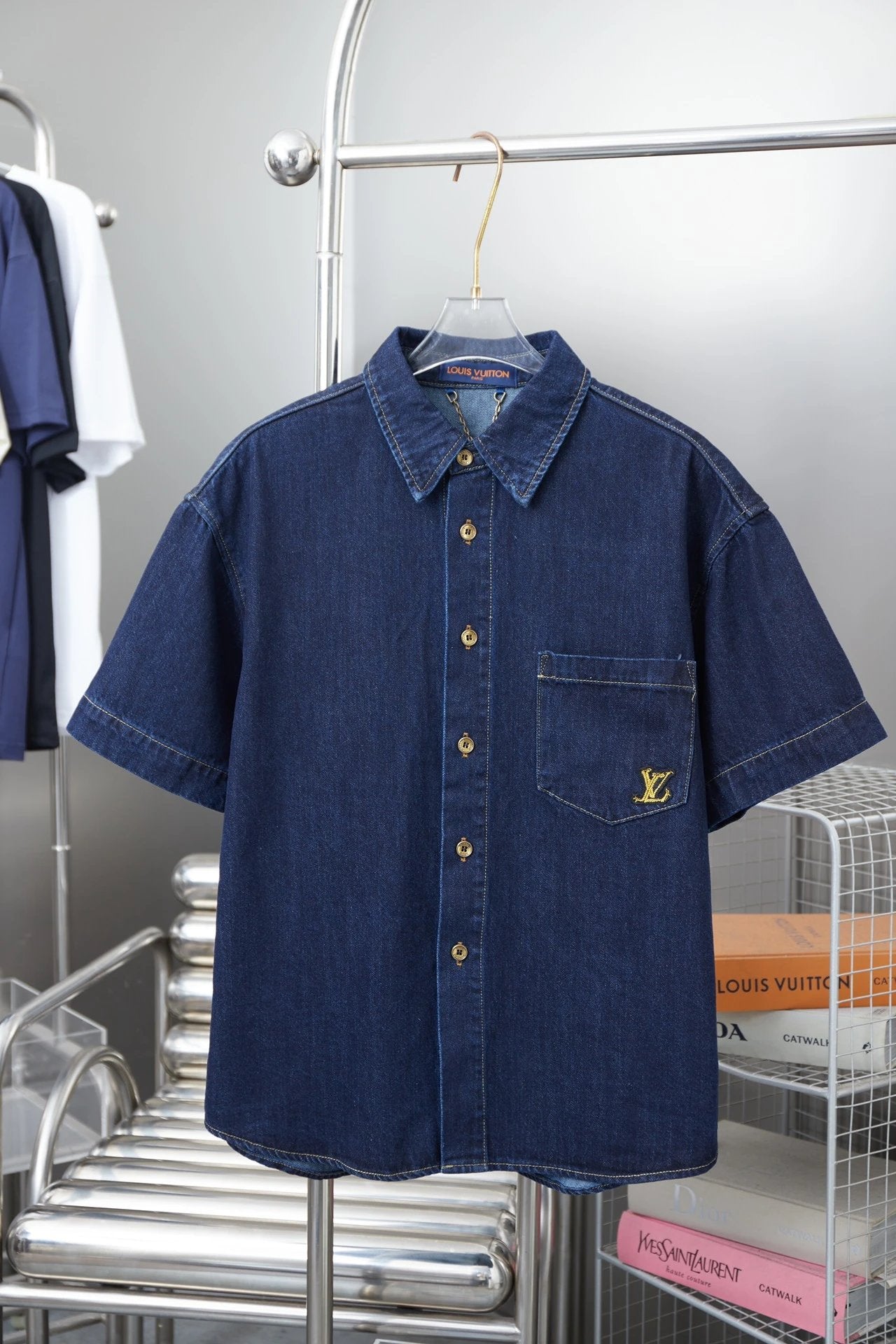 Louis Vuitton LV Shirt Back Signature Letter Embroidery logo Saga Turn-down Collar Short Sleeve Shirt Versatile Casual Business Unisex Slim Fit Jacket