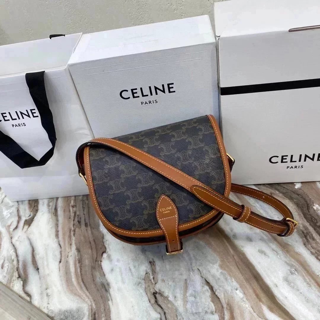 Celine women's bag Top version 【Kowloon Leather Edition】2021Spring and Summer New FOLCOTRIOMPHE191502Saddle Bag Crossbody Bag Shoulder Bag Women's Bag