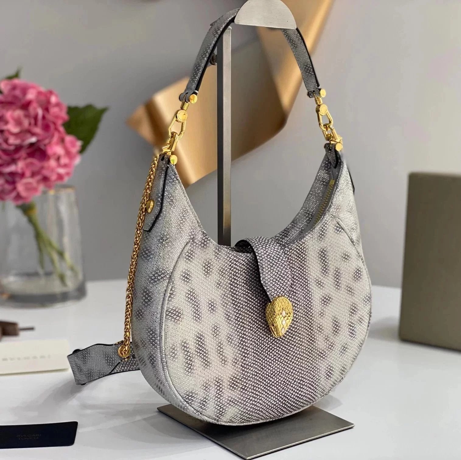 BVLGARI Bag Top version 【Original Leather】2022Spring and Summer New Women's Bag BVLGARI”Crossbody Bag Underarm Bag Blue Brand New SERPENTIELLIPSE Series hobo Bag Small Size Crossbody Bag Shoulder Bag Handbag Underarm Bag Cattle Leather Bag