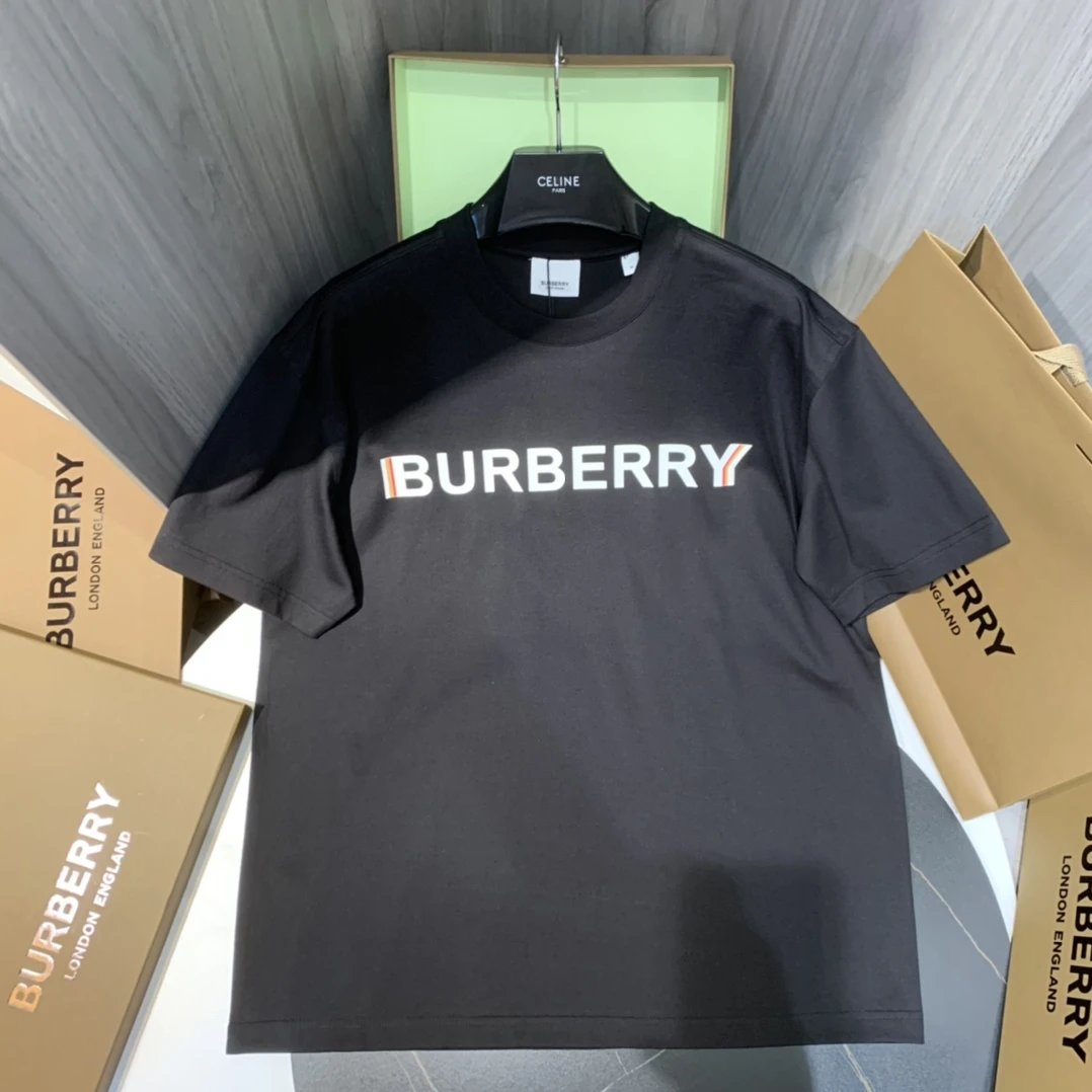 Burberry T-shirt Chest Micro Logo Overlapping Print logo round Neck Short Sleeve25ss New pure cotton T Unisex T-Shirt OS Drop Shoulder Loose Fit Base Shirt Top T-Shirt Short Sleeve