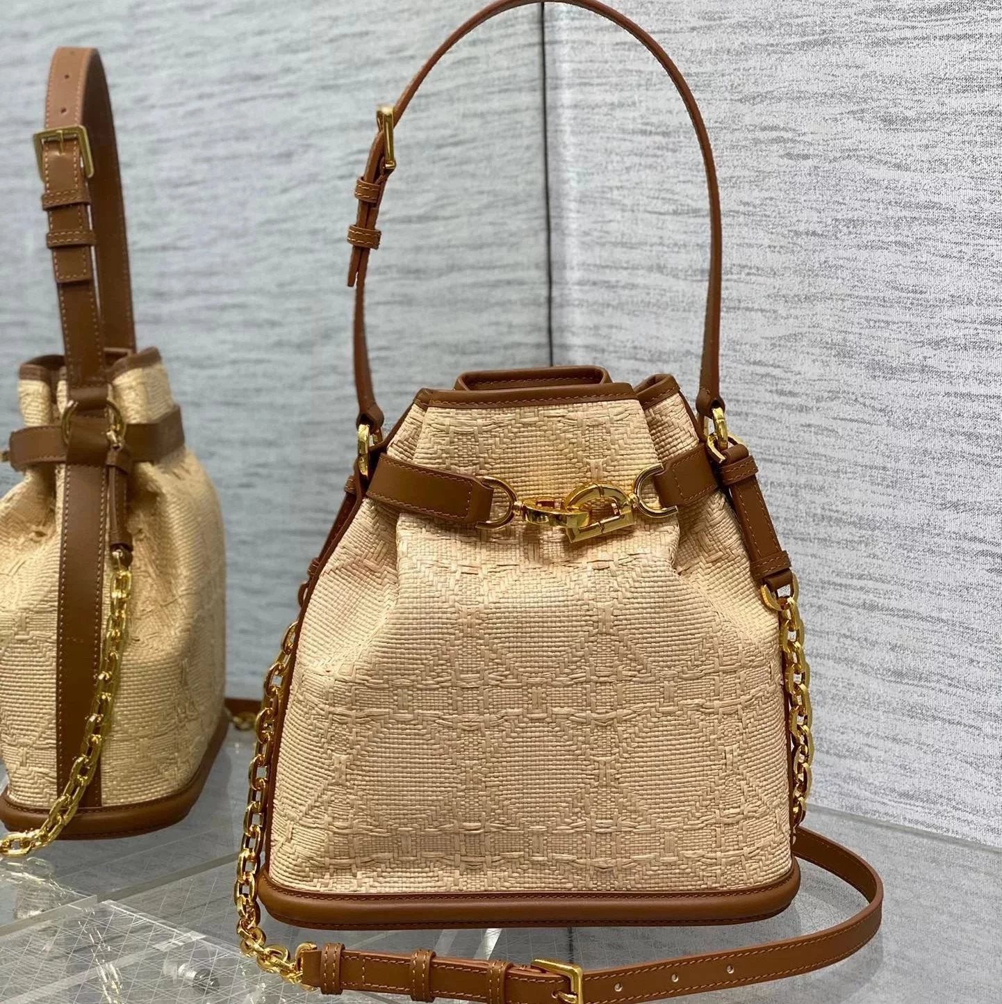 Dior Women's Bag Top version 【Original Factory】Latest Bucket Bag Brick Cabinet Latest C'est Series Handbag New Cest Water Bucket Bag Handbag Shoulder Underarm Bag Classic Retro Patterns Small Bucket Bag Bucket Bag Tote Bag Handmade Straw Bag Woven Bag