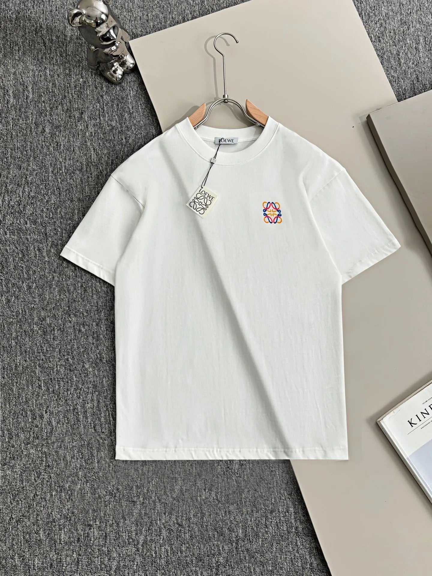 LOEWE T-shirt Colorful Brand Pattern Embroidery on the Chest logo round Neck Short Sleeve25ss New Pure Cotton Unisex Style T Casual T-Shirt Base Layer Shirt OS Loose Fit Half Sleeve Top Plus Size