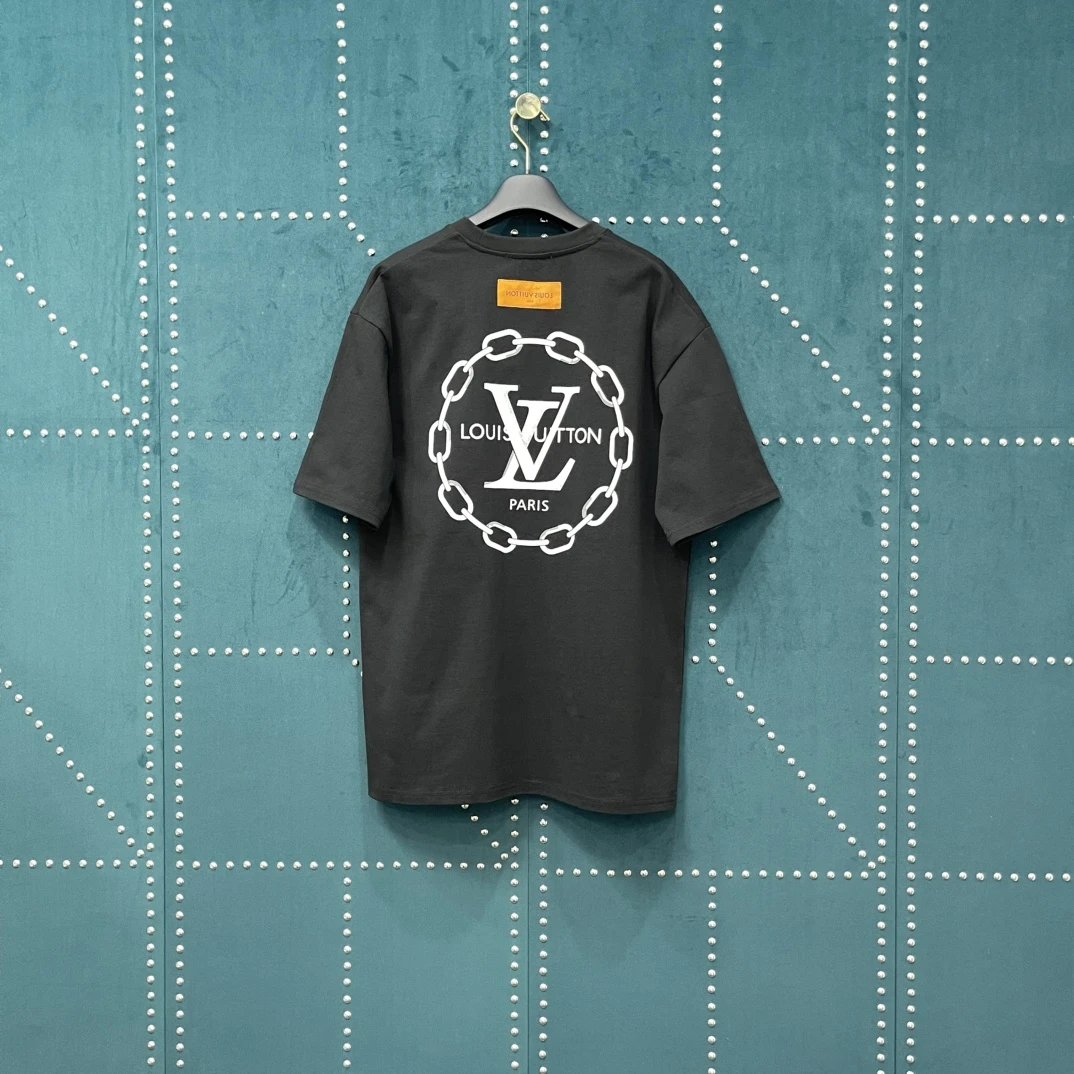 Louis Vuitton LV T-shirt Back Chain Print logo round Neck Short Sleeve25ss New Pure Cotton Unisex Style T Casual T-Shirt Base Layer Shirt OS Loose Fit Half Sleeve Top Plus Size