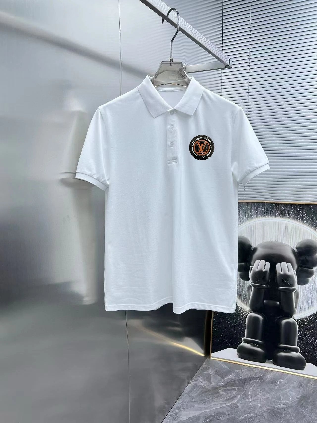 Louis Vuitton LV T-shirt Circular letters on the chest logo Veneer POLO Short Sleeve Turn-down Collar Shirt Unisex Summer Loose Fit T Business Commuter Short Sleeve Shirt Plus Size T-Shirt
