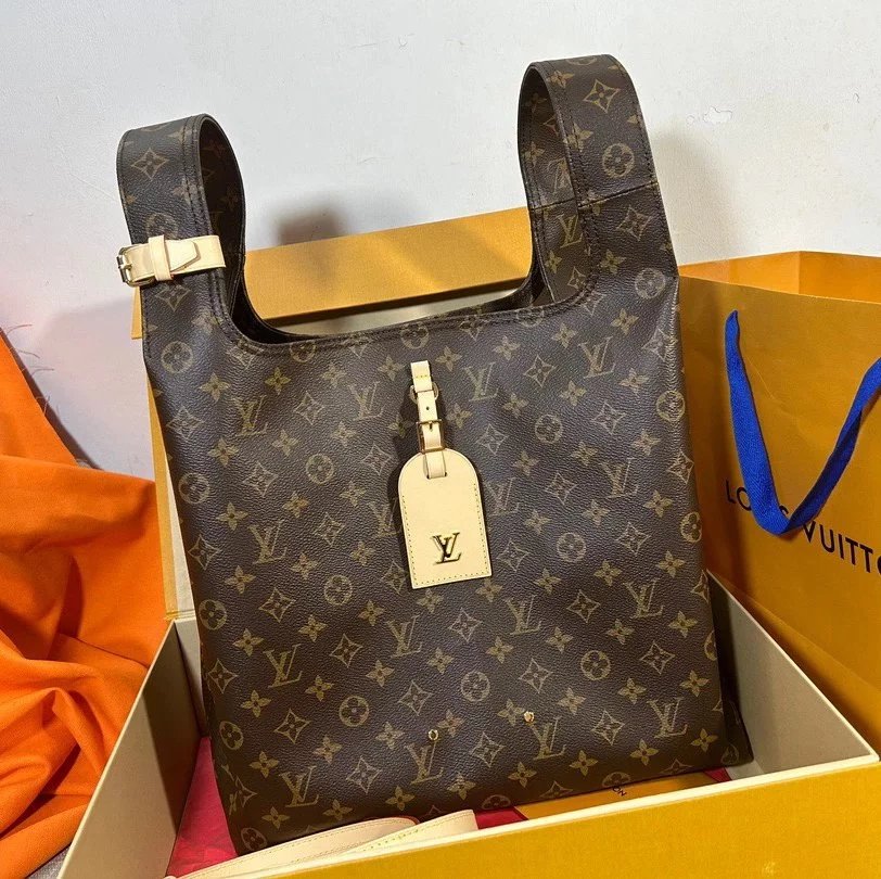 Louis Vuitton LV Women's Bag Top version M46817Autumn and Winter New Presbyopic Shopping Bag Atlantis Large Handbag Vegetable Basket Bag Handbag Shopping Bag M46816Small Size Portable Vegetable Basket Bag M46821Yellow Flower Monogram Bag Show Vegetable Ba