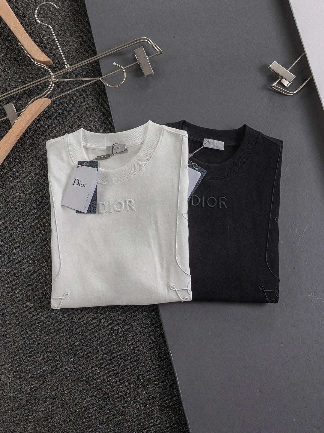 Dior T-shirt Chest Letter Patchwork Double Shoulder Floral Pattern Five-Pointed Star Embroidery logo round Neck Short Sleeve25ss New Pure Cotton Unisex Style T T-shirt OS Loose Fit Base Shirt Half Sleeve T-Shirt Top Half Sleeve