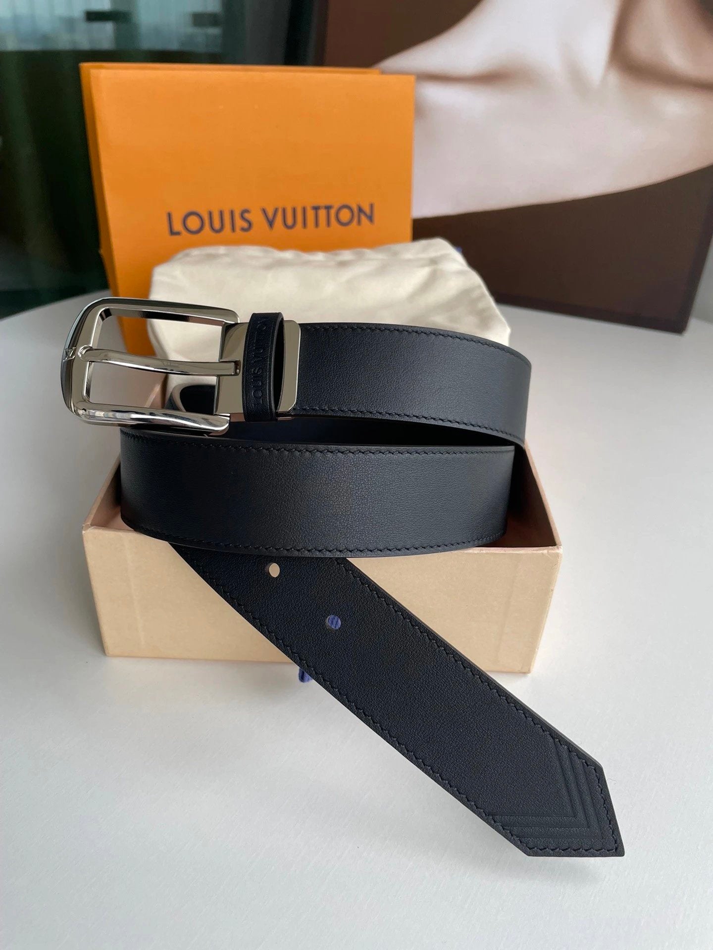 Louis Vuitton LV Belt Top version 【Counter Quality】The Most New Belt3.5cm Men's Belt Pin Buckle Men's Leather Belt with Classic Presbyopic Checkered Belt with Genuine Goods Packaging No Problem in and out of the Counter Versatile Casual Fashion Formal Wea