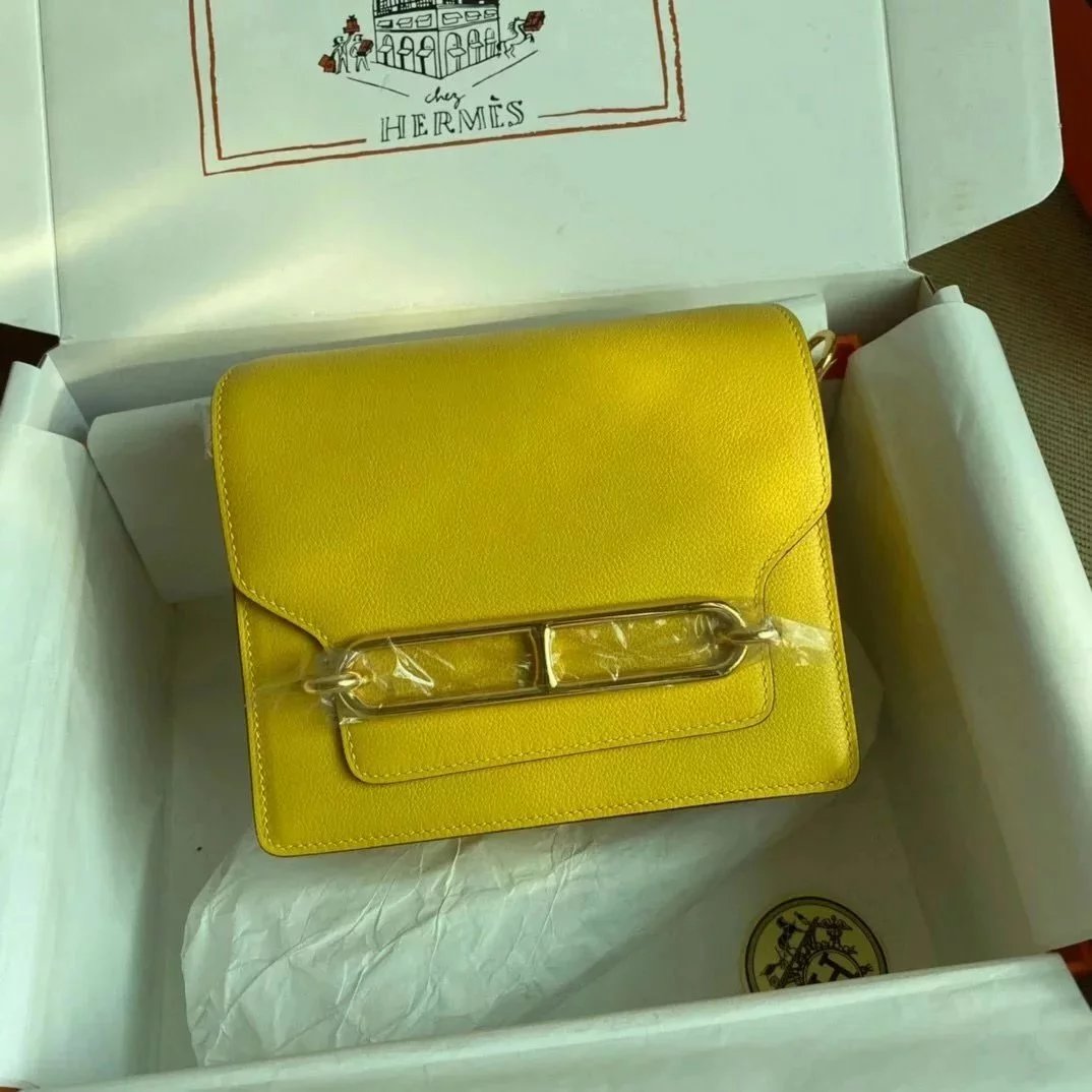 Hermes women's bag Top version Customized Real Shot Small Square Bag Pig Nose Bags Roulis19CMevercolor Leather Pig-Shaped Bun Gold Buckle Silver Buckle Flap Shoulder Messenger Bag Yang Mi Same Style Women Bag