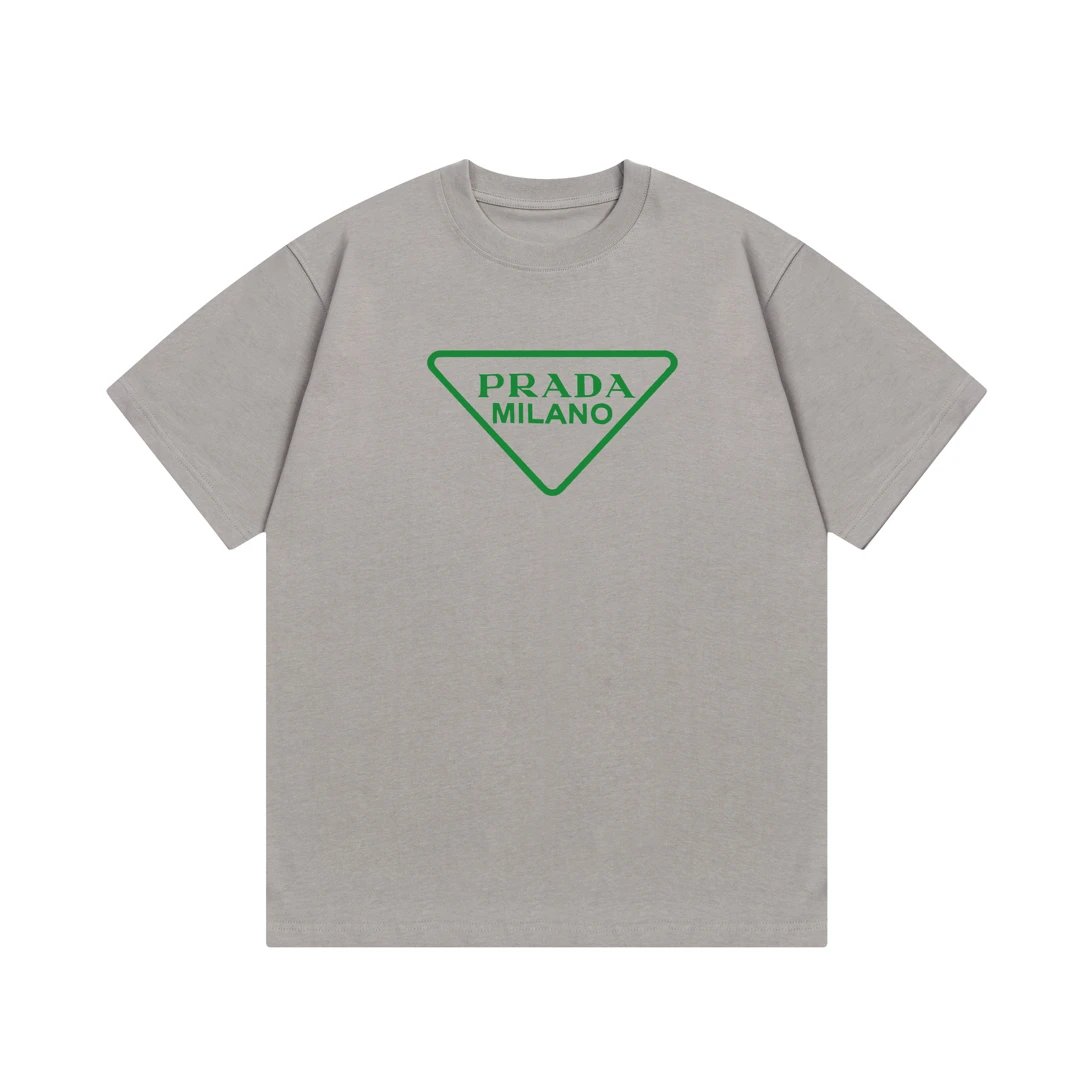 PRADA T-shirt Chest Letter Direct Spray Printing Logo Logo Crew Neck Short Sleeve25ss New Pure Cotton Unisex Style T T-shirt OS Loose Fit Base Shirt Top Half Sleeve T-Shirt
