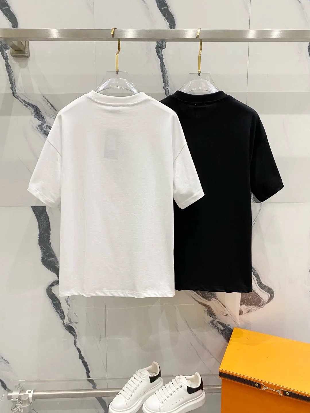 YSL T-shirt Gold Stamped Numbers24Letter Number LOGO Printed round Neck Short Sleeve25ss New Pure Cotton Unisex Style T T-shirt OS Loose Fit Base Shirt Short Sleeve T-Shirt Top