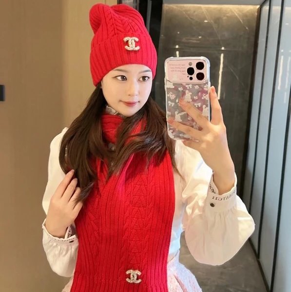 Chanel Hat Popular Official Website New Classic Suit Hat!Hat➕Scarf!Feels Great!