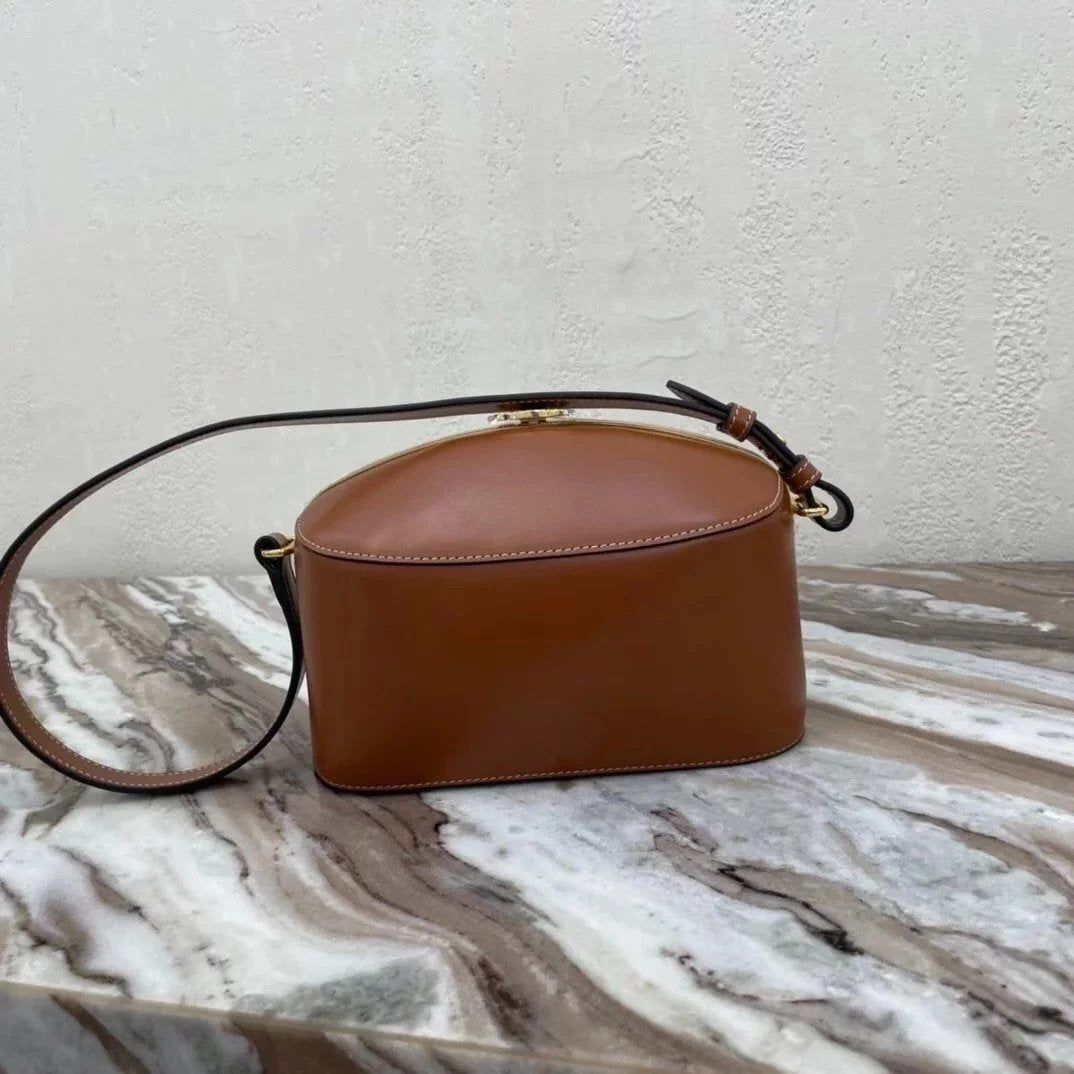 Celine women's bag Top version Goddess Clip Bag Lunch Box Bag Crossbody Bag Shoulder Bag Handbag TRIOMPHECANVAS Cowhide Lunch Box Handbag Women's Bag196412