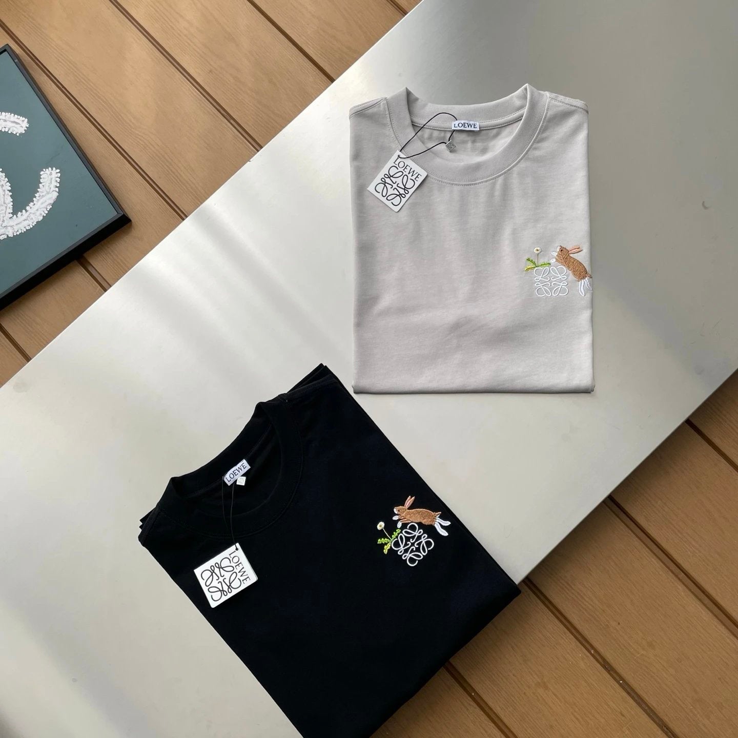 LOEWE T-shirt Chest Bunny Pattern Embroidery logo round Neck Short Sleeve25ss New Pure Cotton Unisex Style T T-shirt OS Loose Fit Base Shirt Top Half Sleeve T-Shirt