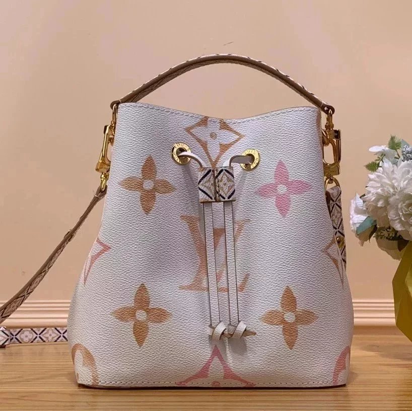 Louis Vuitton LV Women's Bag Top version New Arrival in Season Leisure Holiday Atmosphere M22986Blue Bucket Bag Series New Arrival in Season BB Handbag Bucket Bag Is Elegant Canvas Depicting Printed Bucket Bag M23055Bucket Bag M22979Shopping Bag Women's S