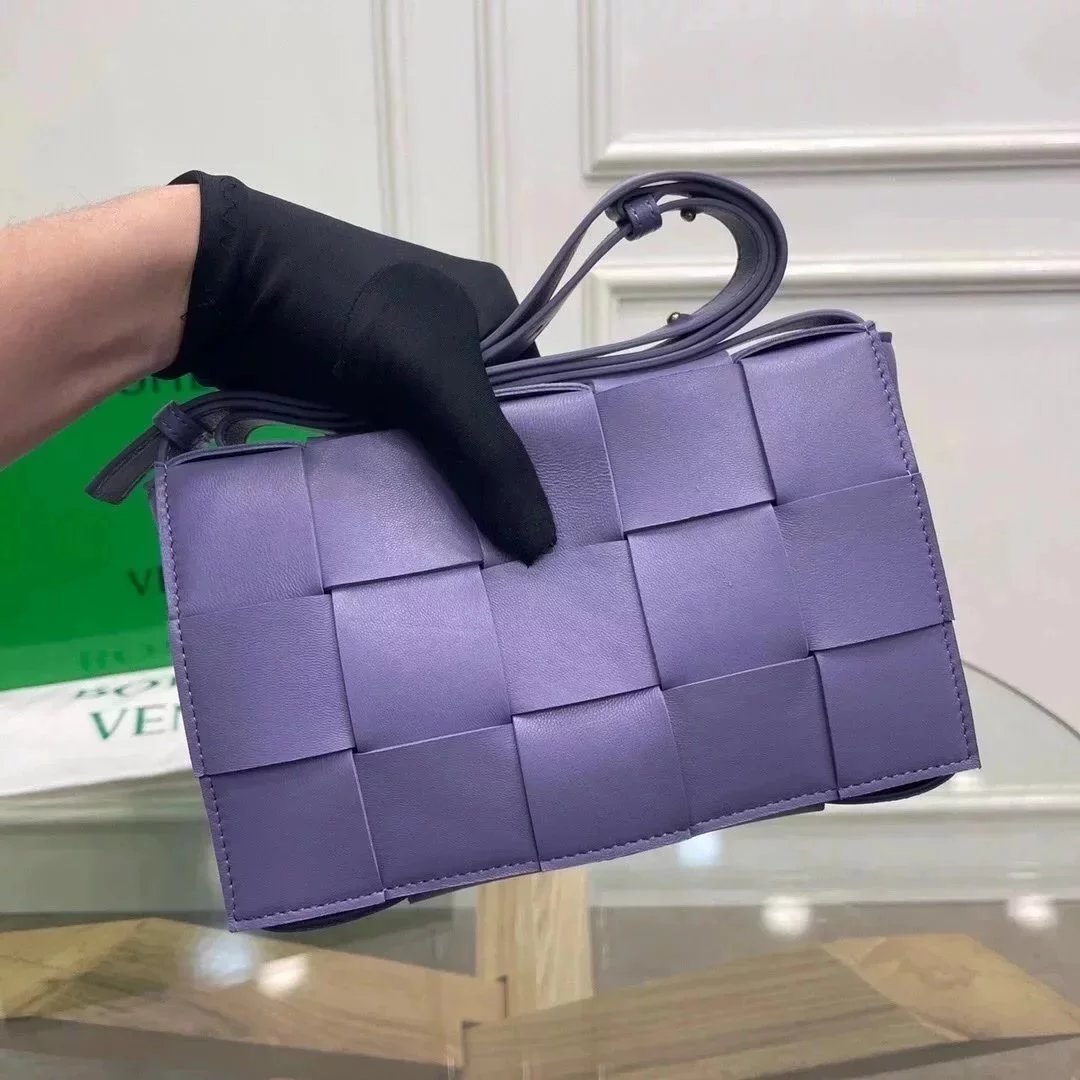 Bottega Veneta Women's Bag Top version 【Special Cabinet Version】Woven bag CROSSBODY Square Bag Pillow Bag(Lambskin)Rubik's cube bag Cassette15Plaid Woven Bag Original Leather Handbag Waist Bag Chest Bag Shoulder Messenger Bag Unisex Men's and Women's Bags